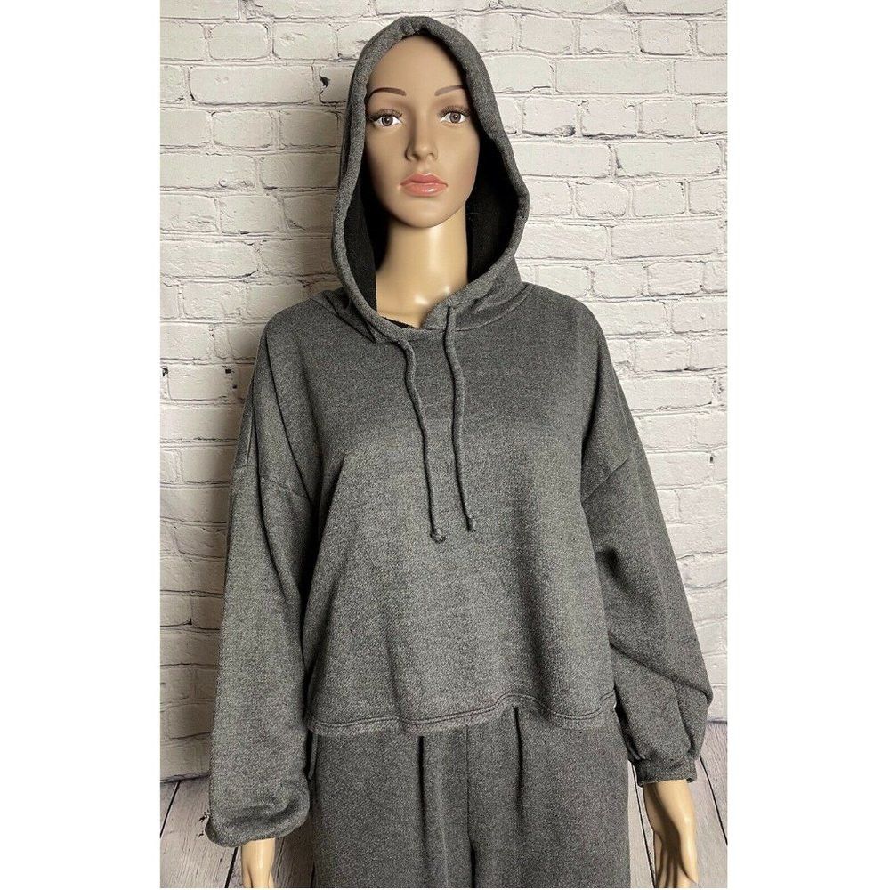Free People NWT New $68 Free People Movement Hoodie Grey Size L Size L / US 10 / IT 46 - 1 Thumbnail
