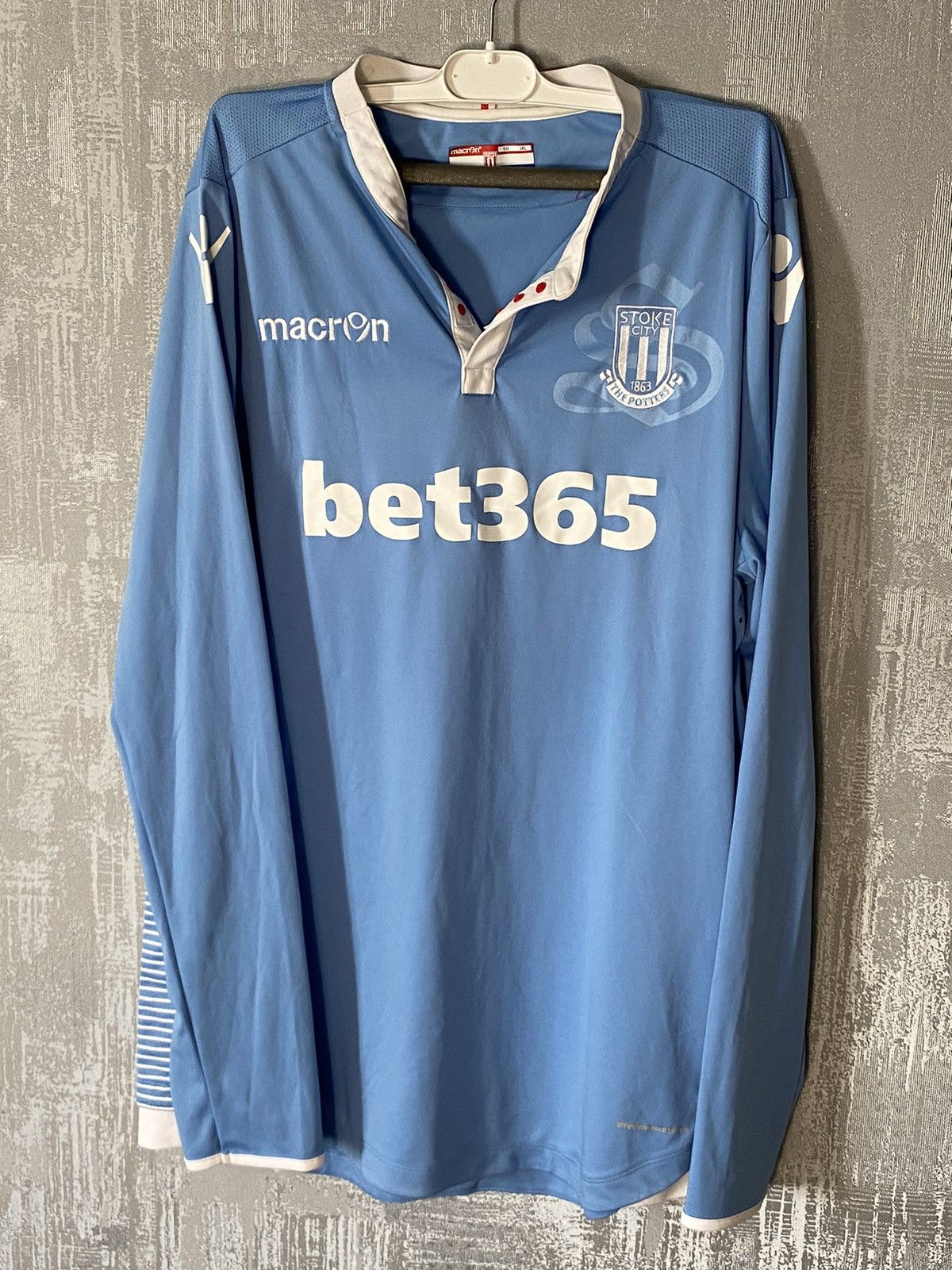 Macron Vintage Stoke City Marcon Soccer Jersey Long Sleeve Size US XXL / EU 58 / 5 - 1 Thumbnail