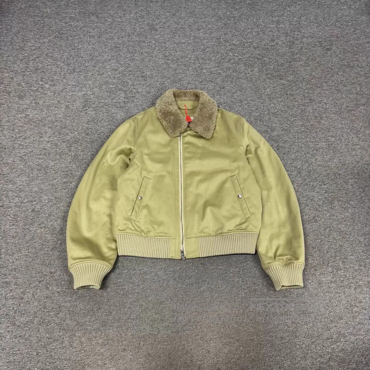 Burberry Beige Leather Jacket with Faux Fur Collar Size M. Size US M / EU 48-50 / 2 - 1 Thumbnail