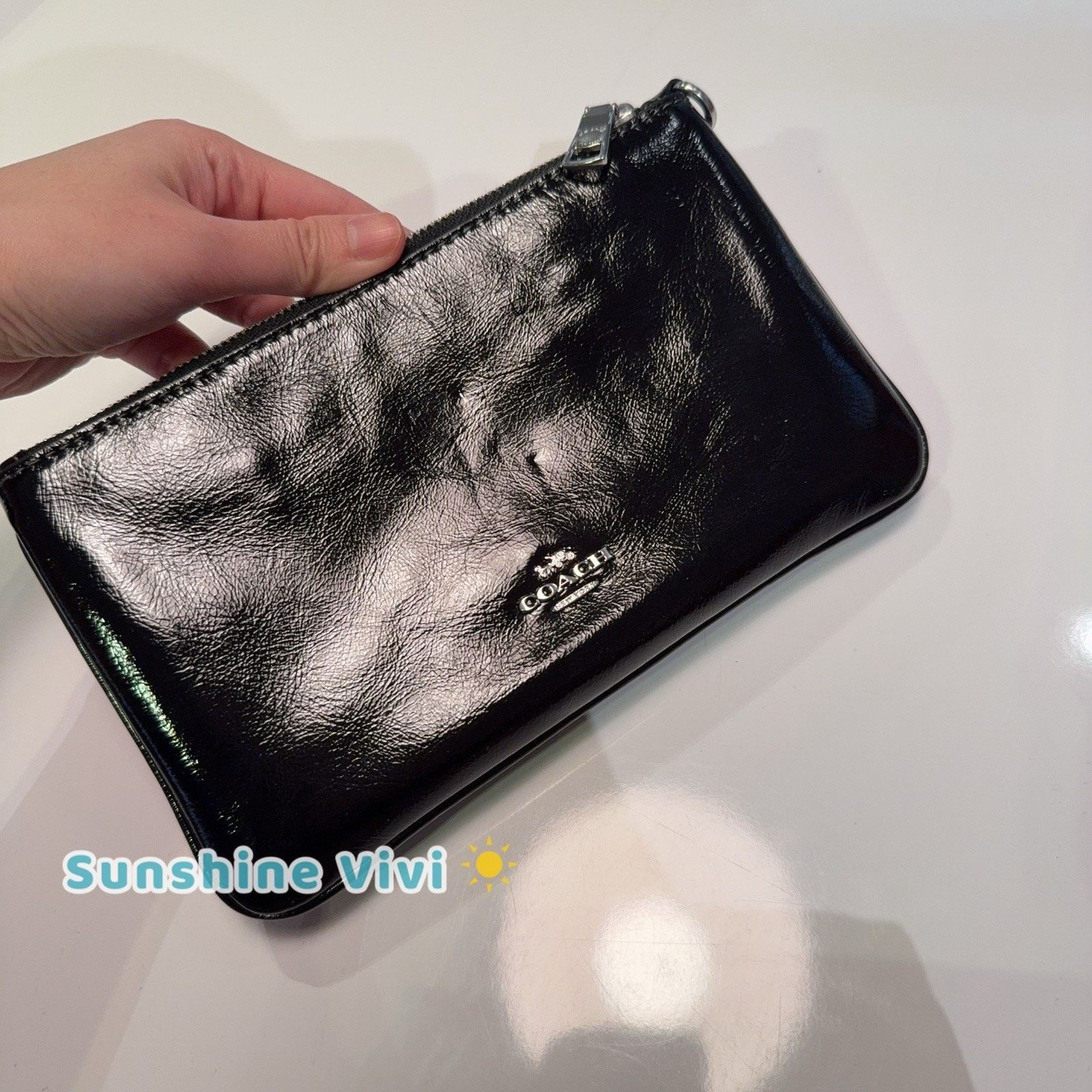 Coach NWT Coach Ashton Wristlet Shiny leather CDY04 Silver/Black Size ONE SIZE - 3 Thumbnail