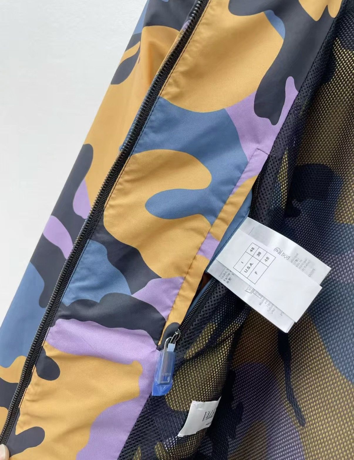 Valentino VALENTINO Camouflage Hooded Jacket J30 Size US M / EU 48-50 / 2 - 6 Thumbnail