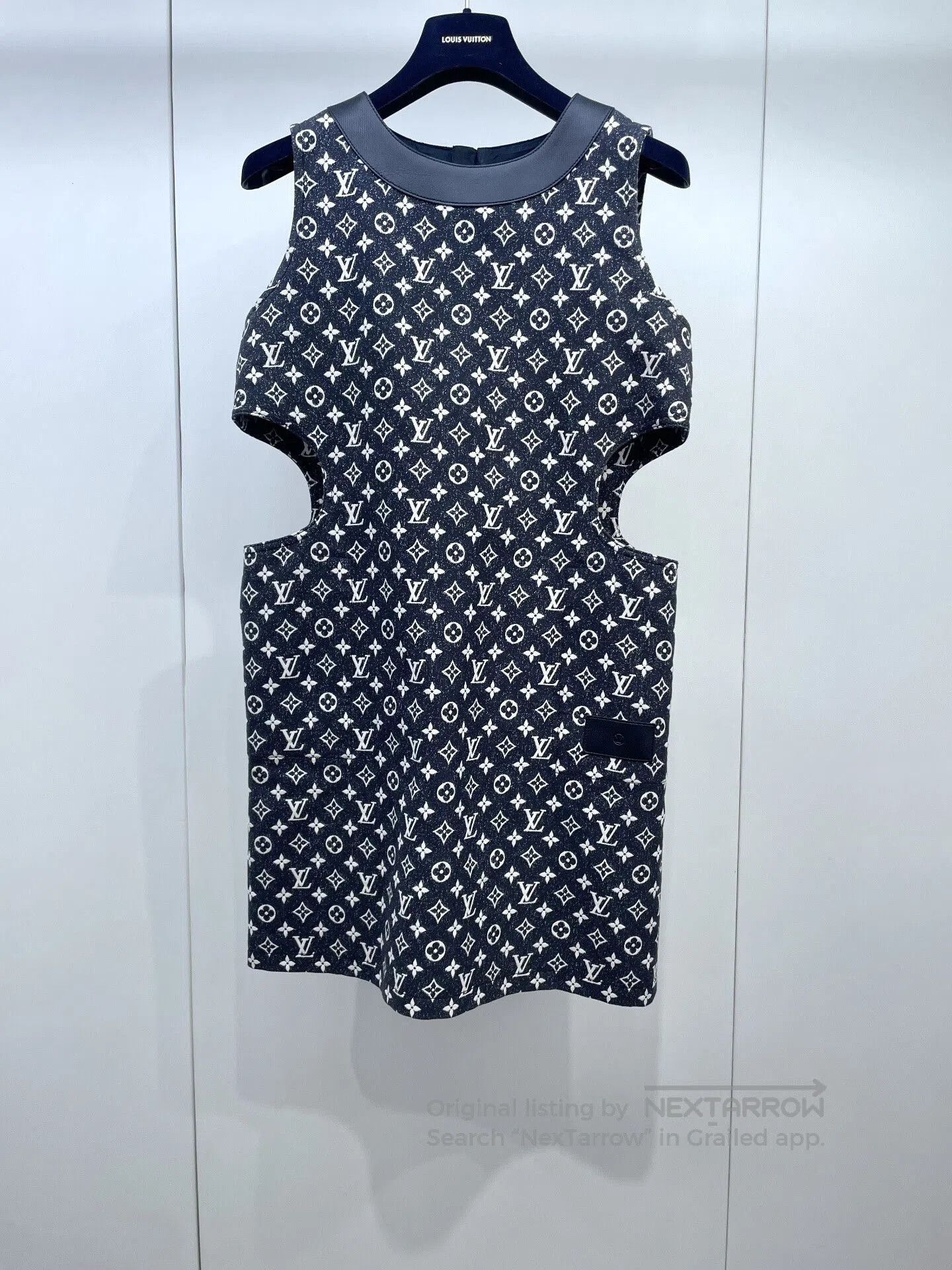 Louis Vuitton LV Monogram Cutout Sleeveless Dress. Size US S / EU 44-46 / 1 - 1 Thumbnail