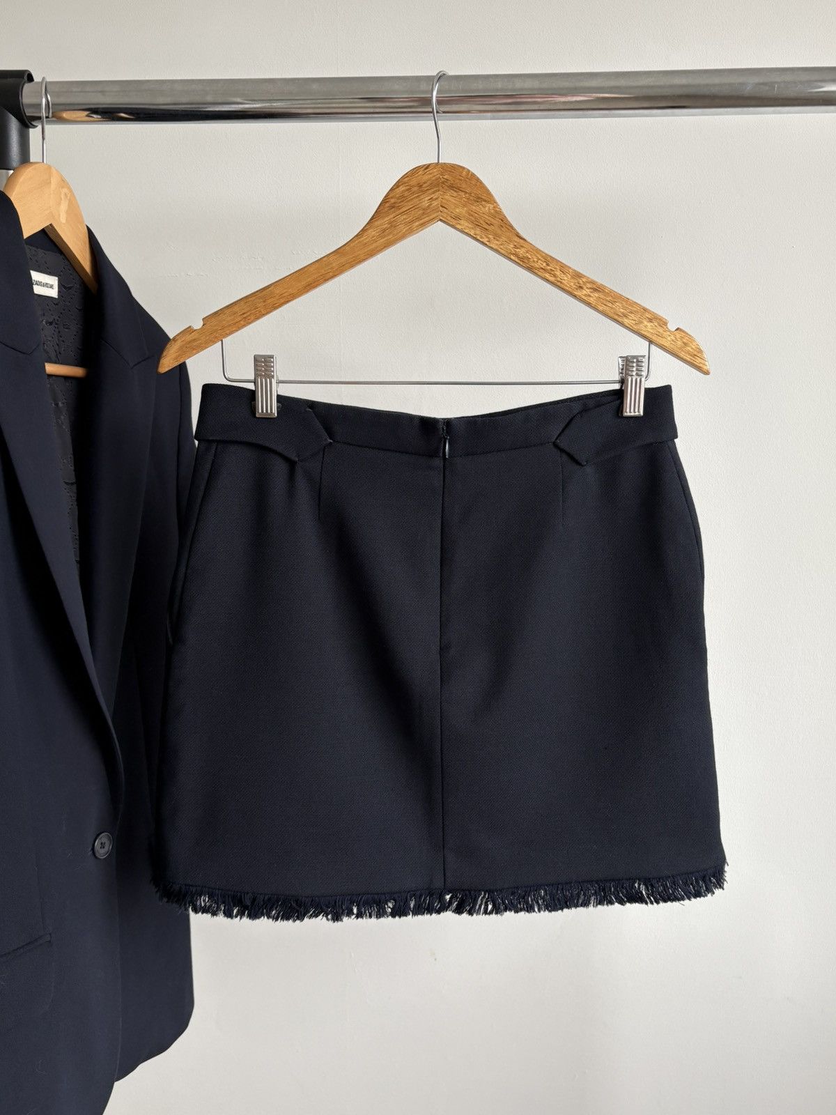 Zadig & Voltaire Zadig & Voltaire Juda Frange Mini Skirt Wool Fringed-Hem Size 27" / US 4 / IT 40 - 8 Thumbnail