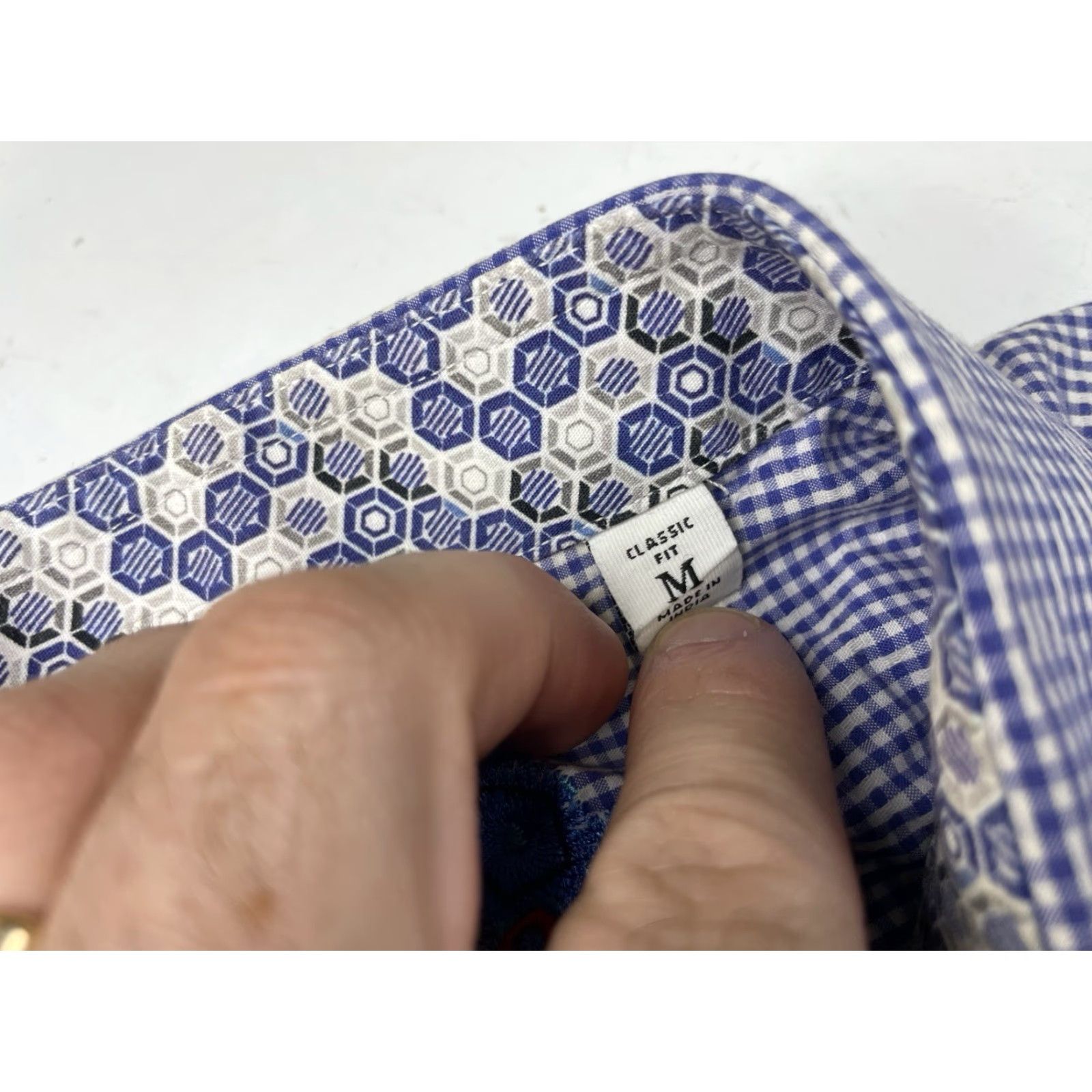 Robert Graham Robert Graham Shirt Button-Up Mens Regular Size M Blue Cotton Gingham Check Long Sleeve Button Cuffs Inside Collar Pockets Classic Designer Size US M / EU 48-50 / 2 - 3 Thumbnail