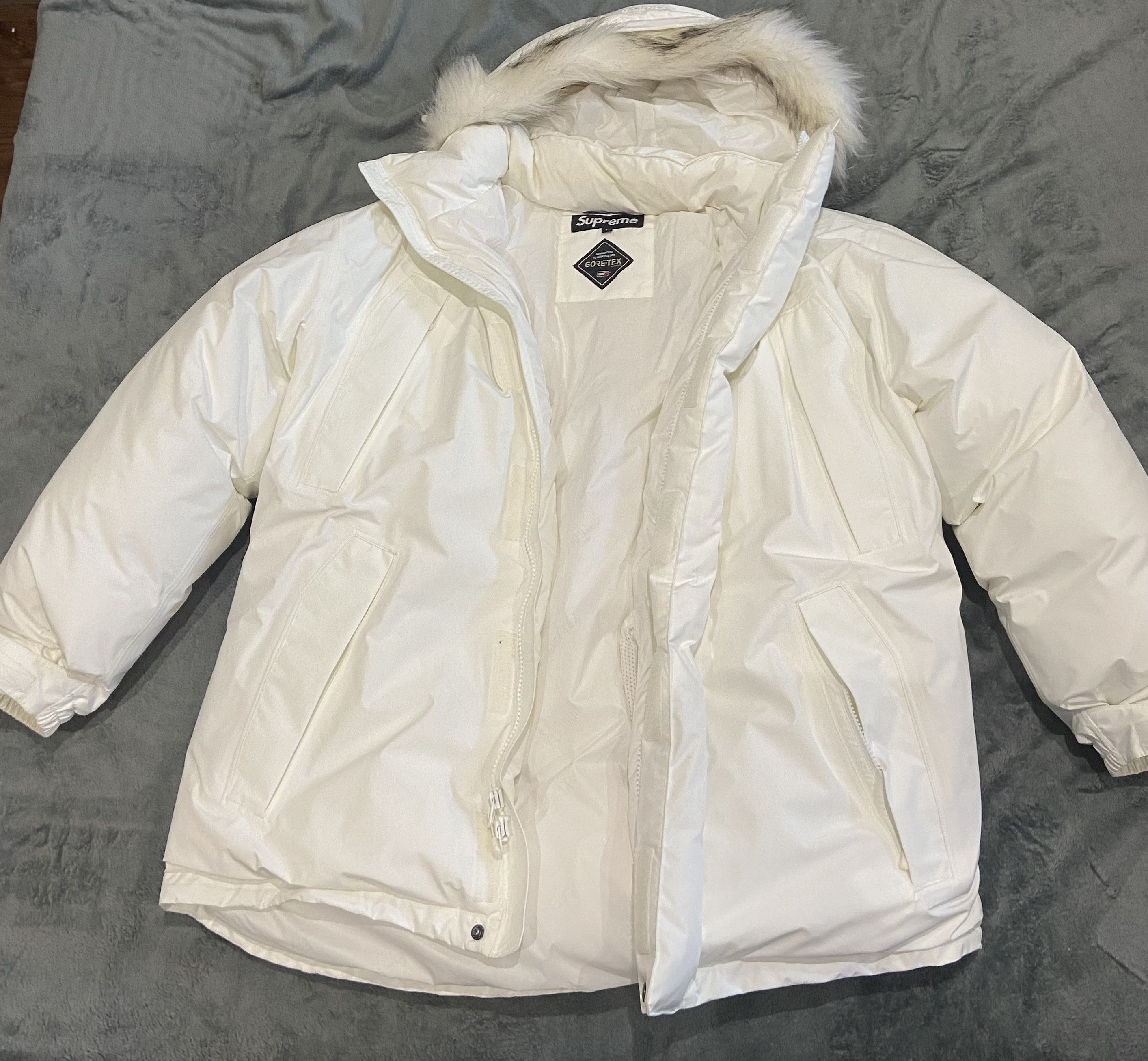 Supreme [In Hand] Supreme x Vanson Leathers GORE-TEX Shell Jacket