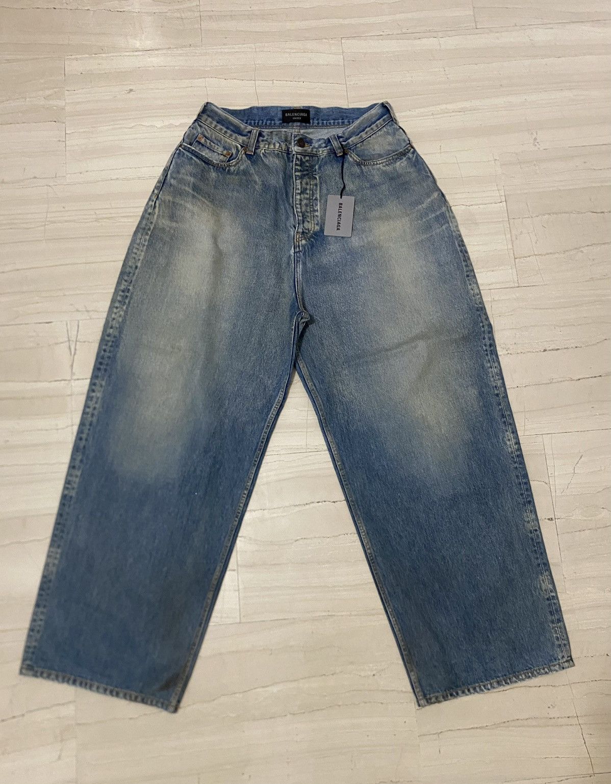 Balenciaga Balenciaga true blue wax baggy denim Size US 34 / EU 50 - 1 Thumbnail