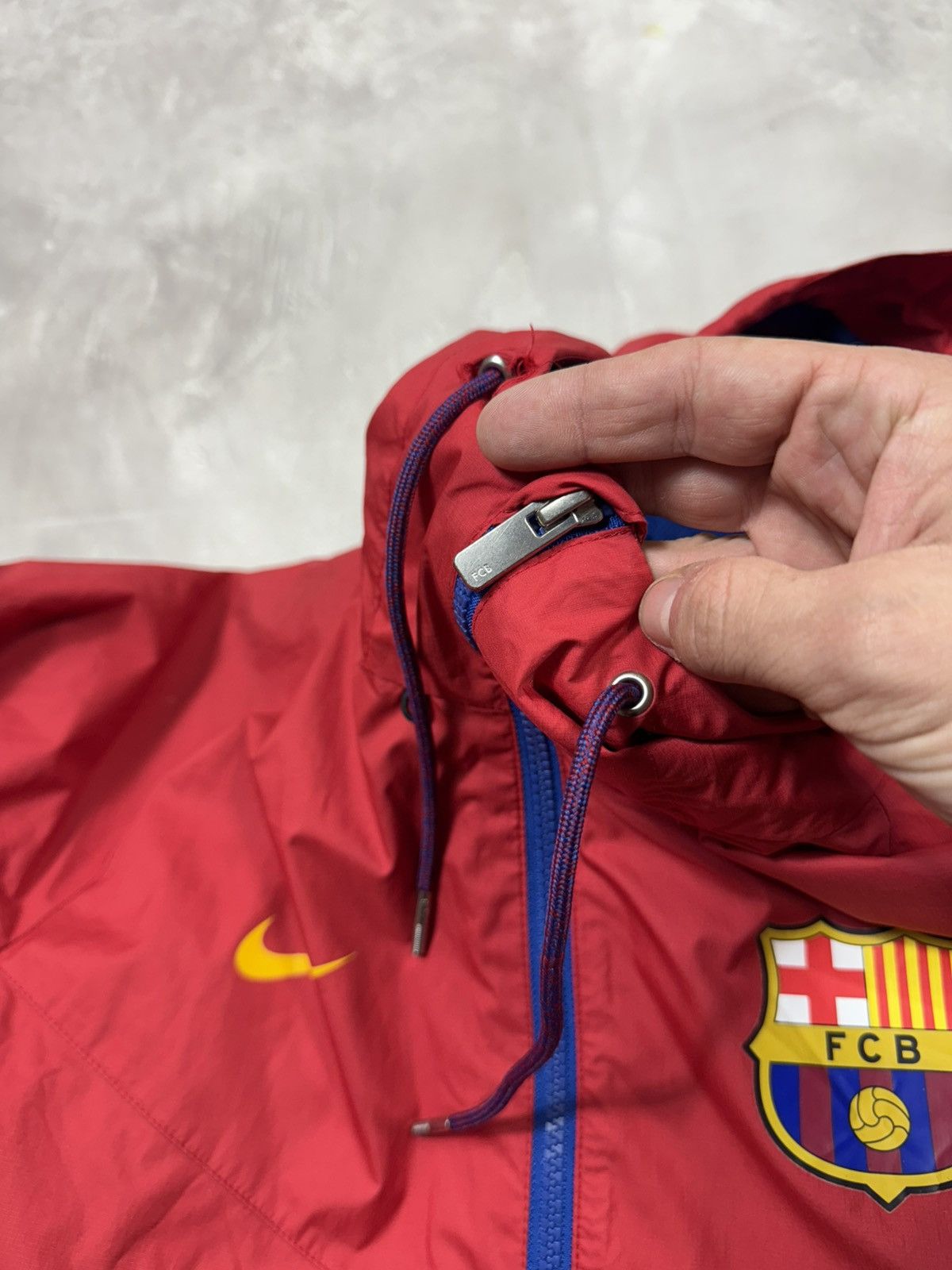 Nike Vintage Nike Barcelona Red Nylon Jacket Size US S / EU 44-46 / 1 - 7 Thumbnail