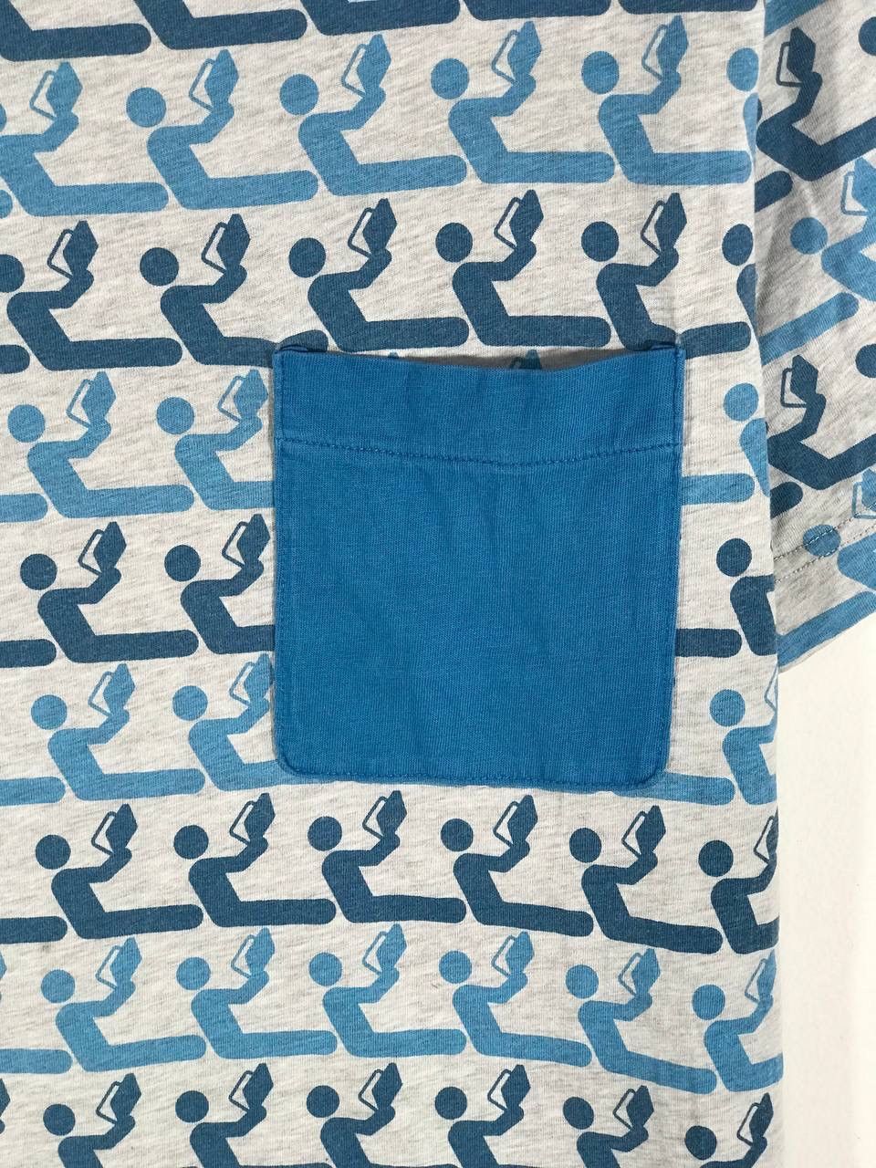 Comme des Garcons Reading human Size US M / EU 48-50 / 2 - 3 Thumbnail