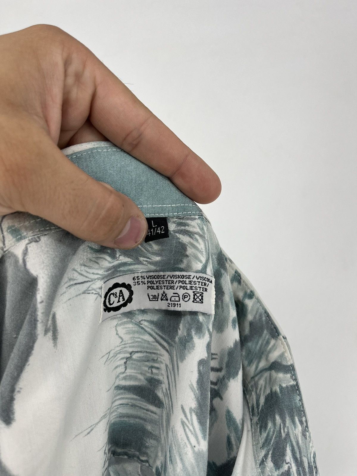 Vintage Vintage Art Streetwear Hawaiian Travis Scott style Size US L / EU 52-54 / 3 - 7 Thumbnail
