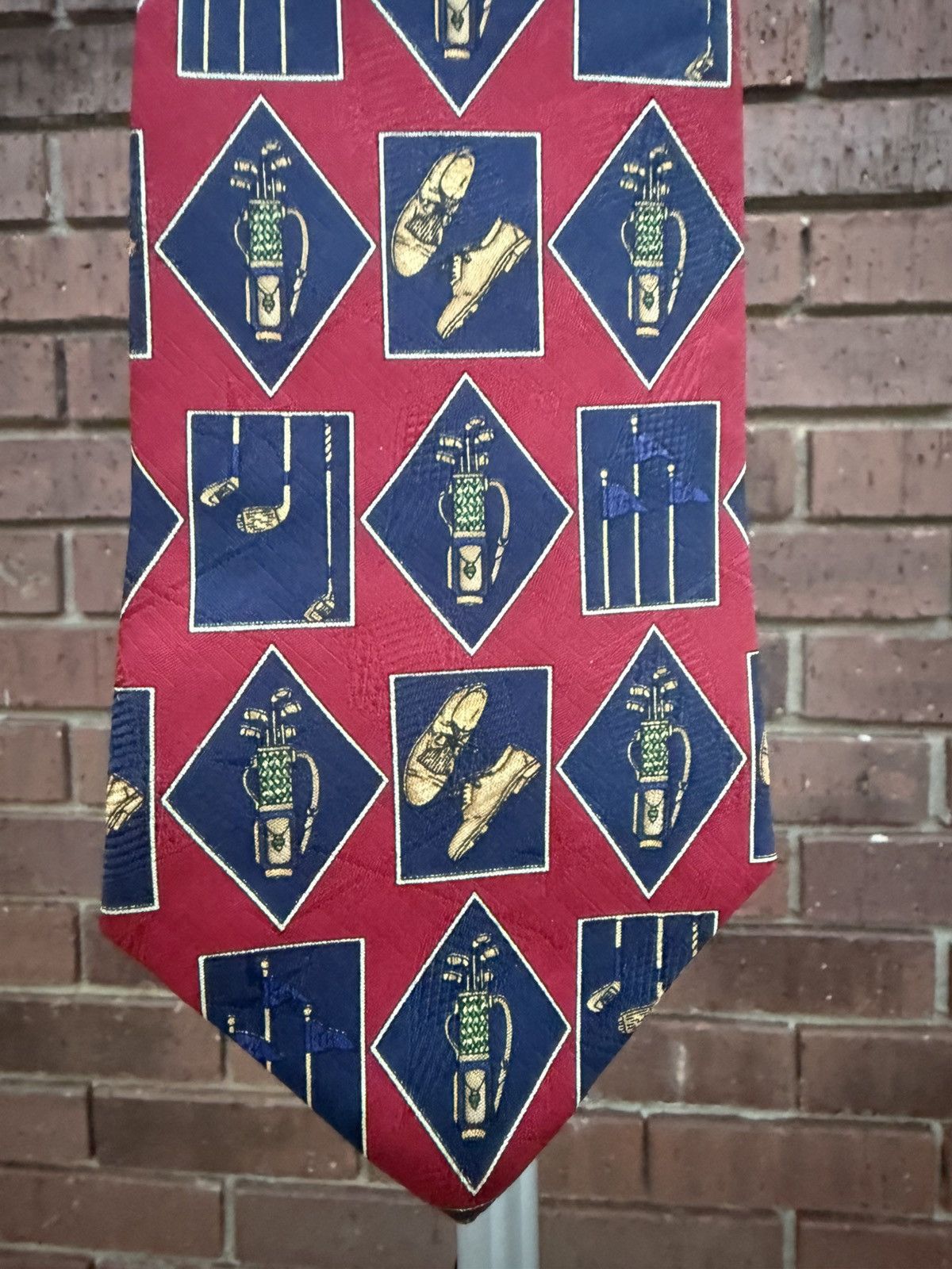 Tommy Hilfiger Vintage Tommy Hilfiger Burgundy 100% Silk Golf Neck Tie Size ONE SIZE - 3 Thumbnail