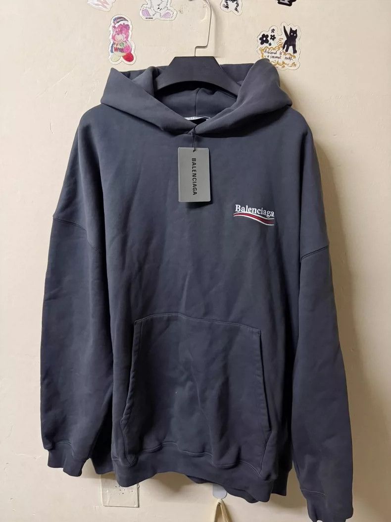 Balenciaga Balenciaga Gray Logo Embroidered Hoodie - dmc Size US S / EU 44-46 / 1 - 1 Thumbnail