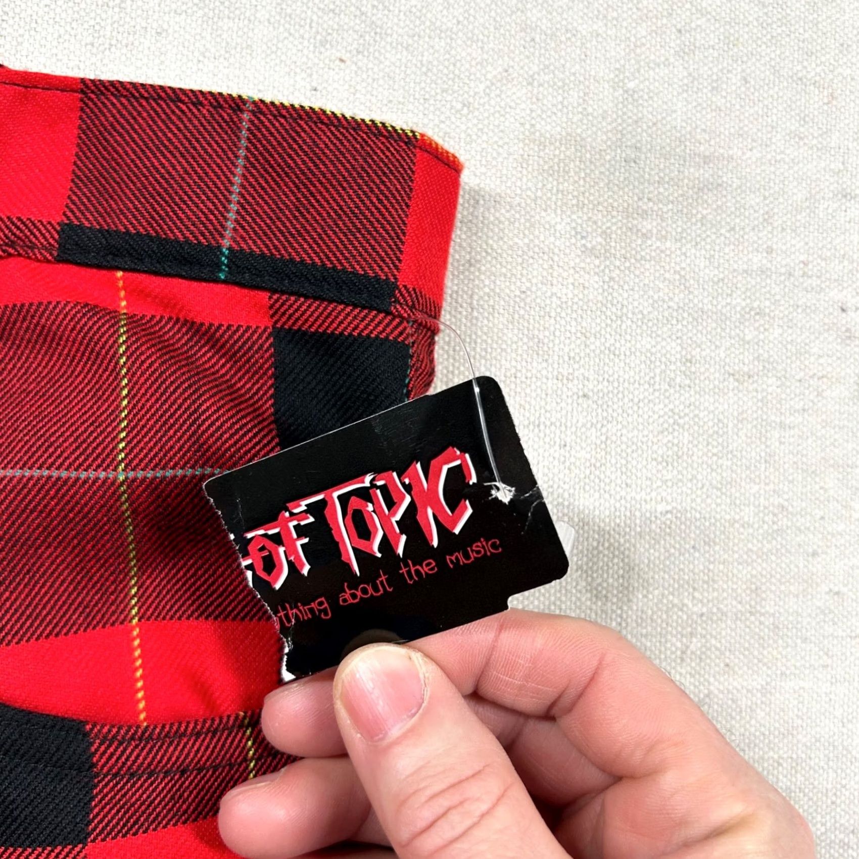 Hot Topic VINTAGE Morbid Threads Pants Mens 36 Red Plaid Zipper Cargo 5-Pocket 90s Gothic Punk Wide-Leg Belt USA Mens Size US 36 / EU 52 - 5 Thumbnail