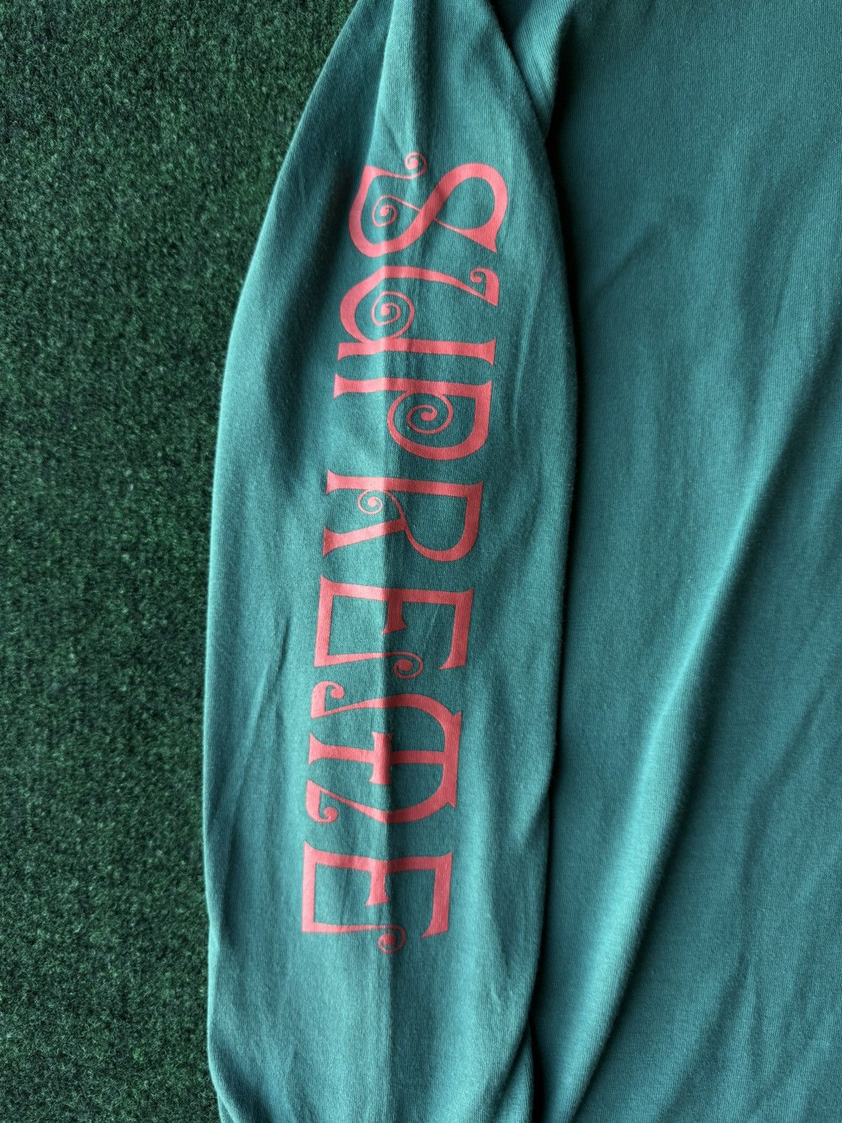 South2 West8 × Supreme BRAND NEW SUPREME SOUTH2 WEST8 L/S POCKET TEE “TEAL” SIZE S Size US S / EU 44-46 / 1 - 8 Thumbnail