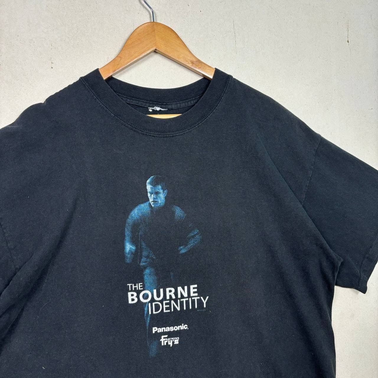 Vintage VTG 2002 The Bourne Identity Movie Promo Tee L Matt Damon Size US XL / EU 56 / 4 - 3 Thumbnail