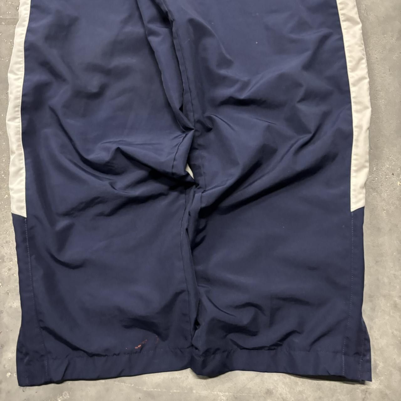 Japanese Brand × Vintage Crazy Vintage Y2K/2000s Baggy Navy Blue Striped Streetwear Skater Nylon Track Pants! Size US 32 / EU 48 - 5 Thumbnail