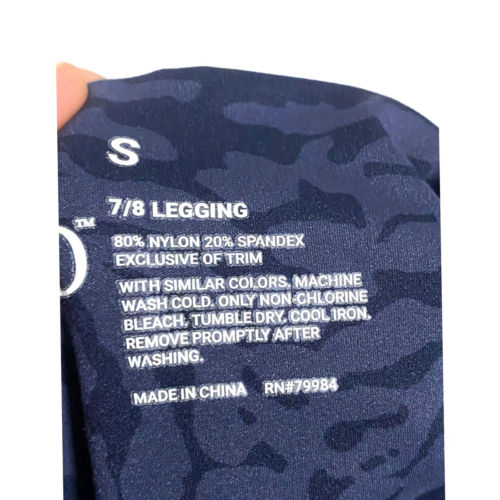 Vintage Soma Wknd 24/7 Leggings 7/8 Womens S Tropical Abstract Athleisure Gym Workout Leggings Womens Size 28" / US 6 / IT 42 - 6 Thumbnail