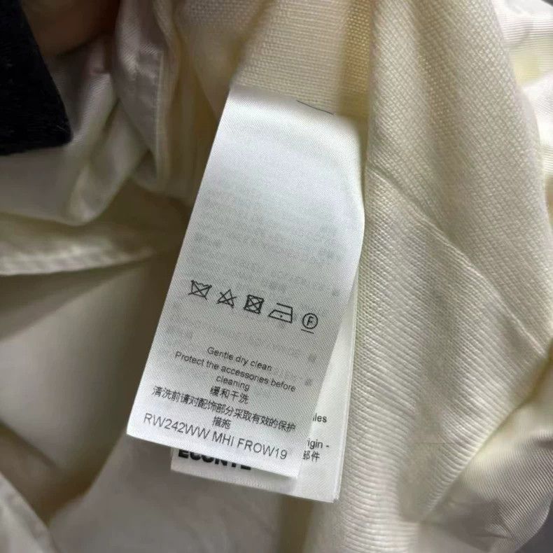 Other Louis Vuitton White Lapel Button Short Long Sleeve Jacket Size S / US 4 / IT 40 - 4 Thumbnail