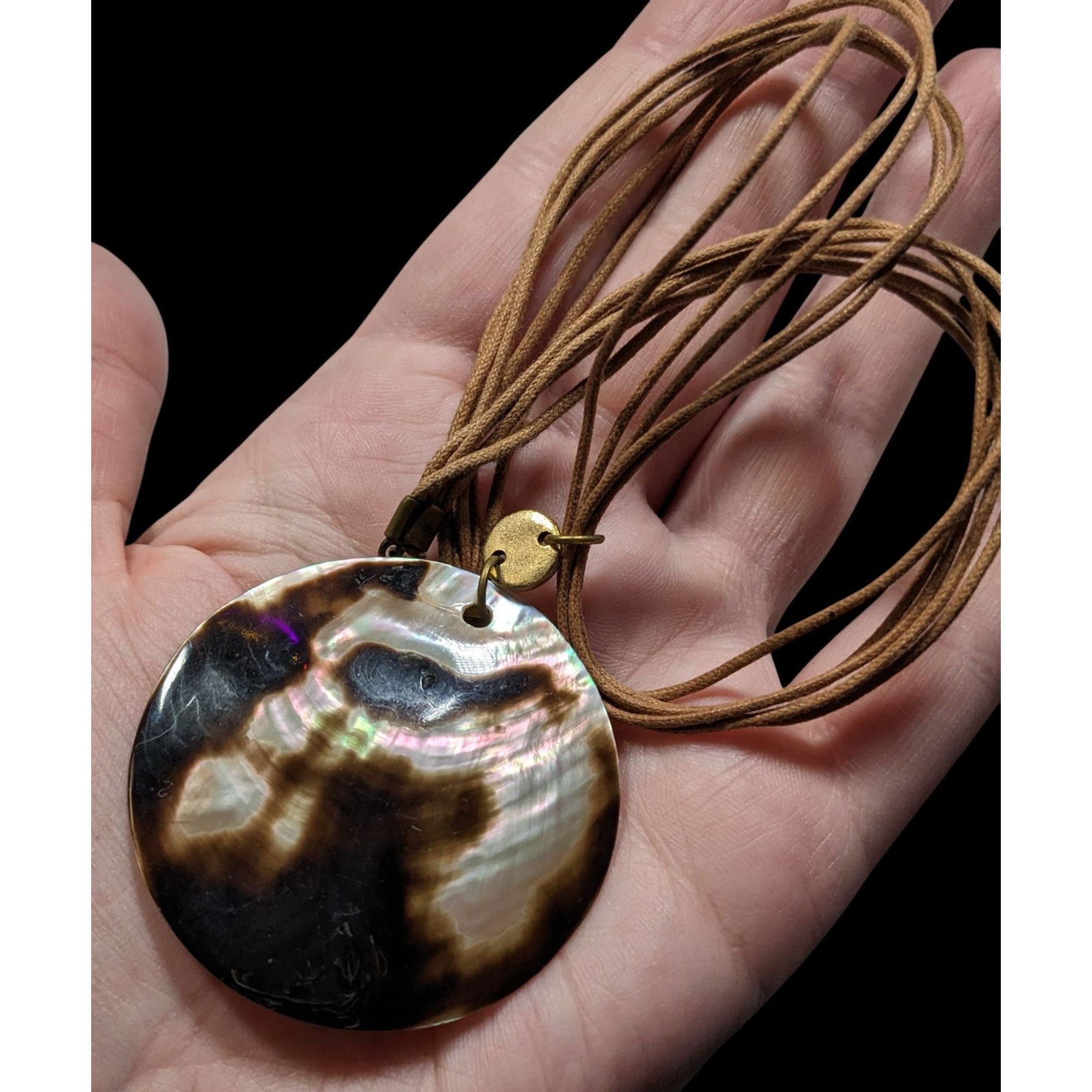 Other Bohemian Shell Pendant Necklace Brown And Cream On Tan Cord Size ONE SIZE - 3 Thumbnail