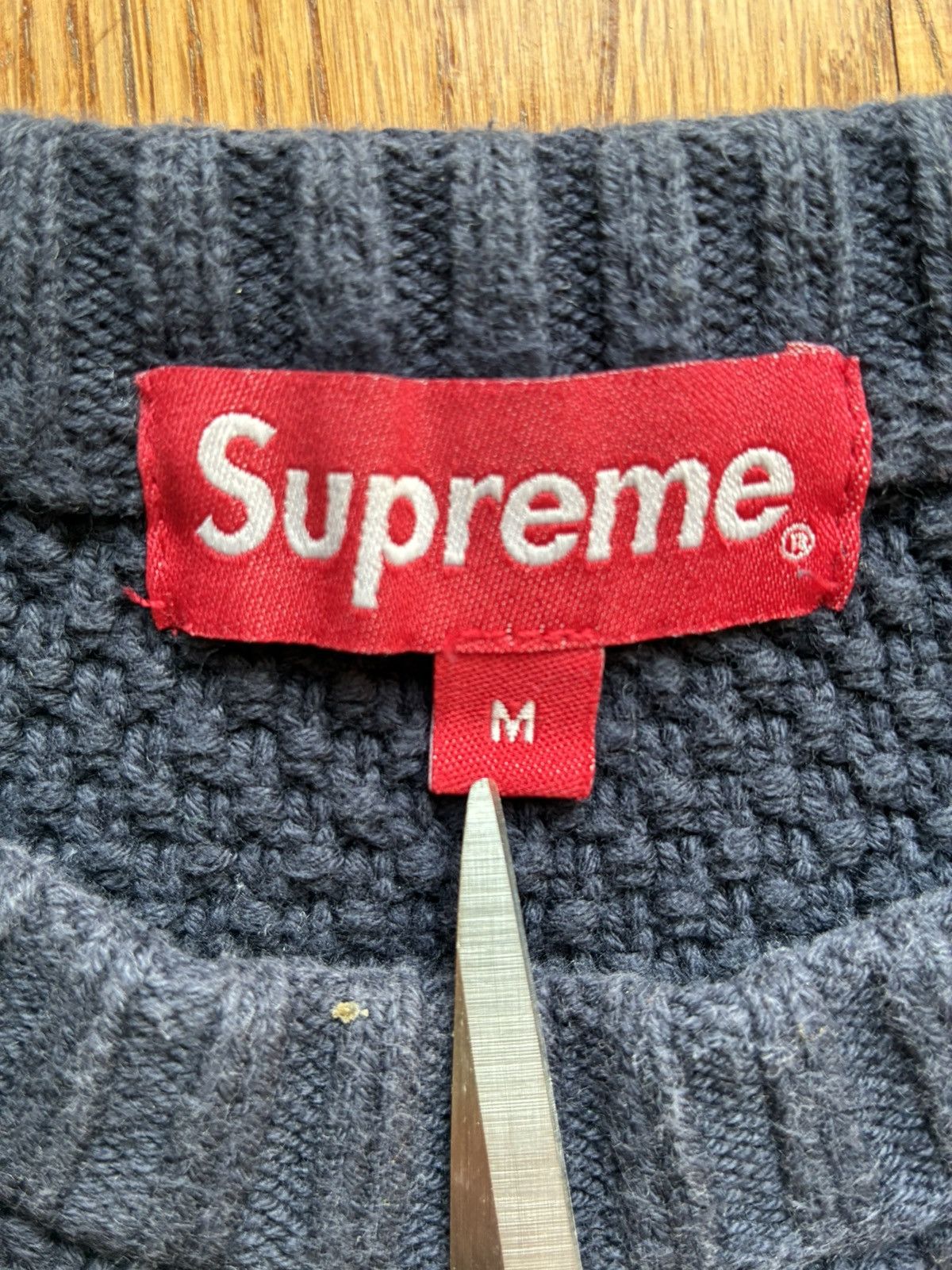 Supreme Supreme Textured Small Box Logo Navy Sweater Sz M Size US M / EU 48-50 / 2 - 8 Thumbnail