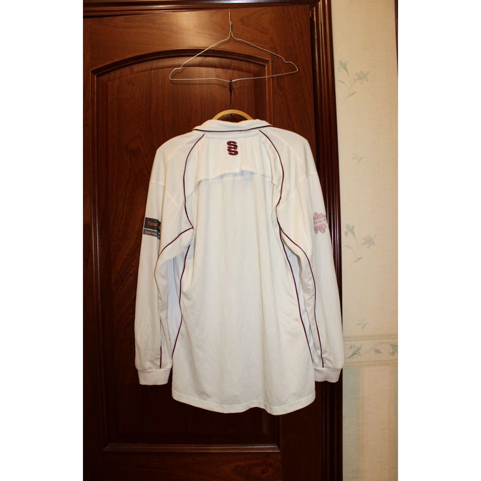 Vintage VINTAGE High Halstow Cricket Club player issue jersey shirt XL Men White Cricket 2000s Mens Size US XL / EU 56 / 4 - 5 Thumbnail