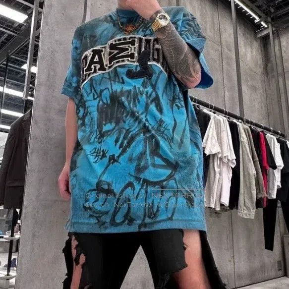 Balenciaga Balenciaga Manchester United Blue Graffiti Lettering Short Size US M / EU 48-50 / 2 - 7 Thumbnail