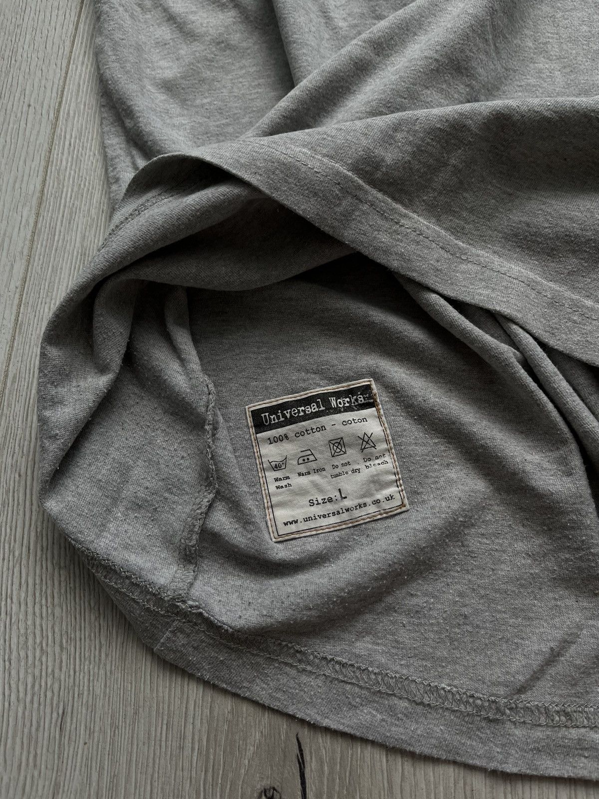 Universal Works × Vintage Universal Works Crazy Chest Pocket Asymmetrical Grey T Shirt Size US L / EU 52-54 / 3 - 7 Thumbnail