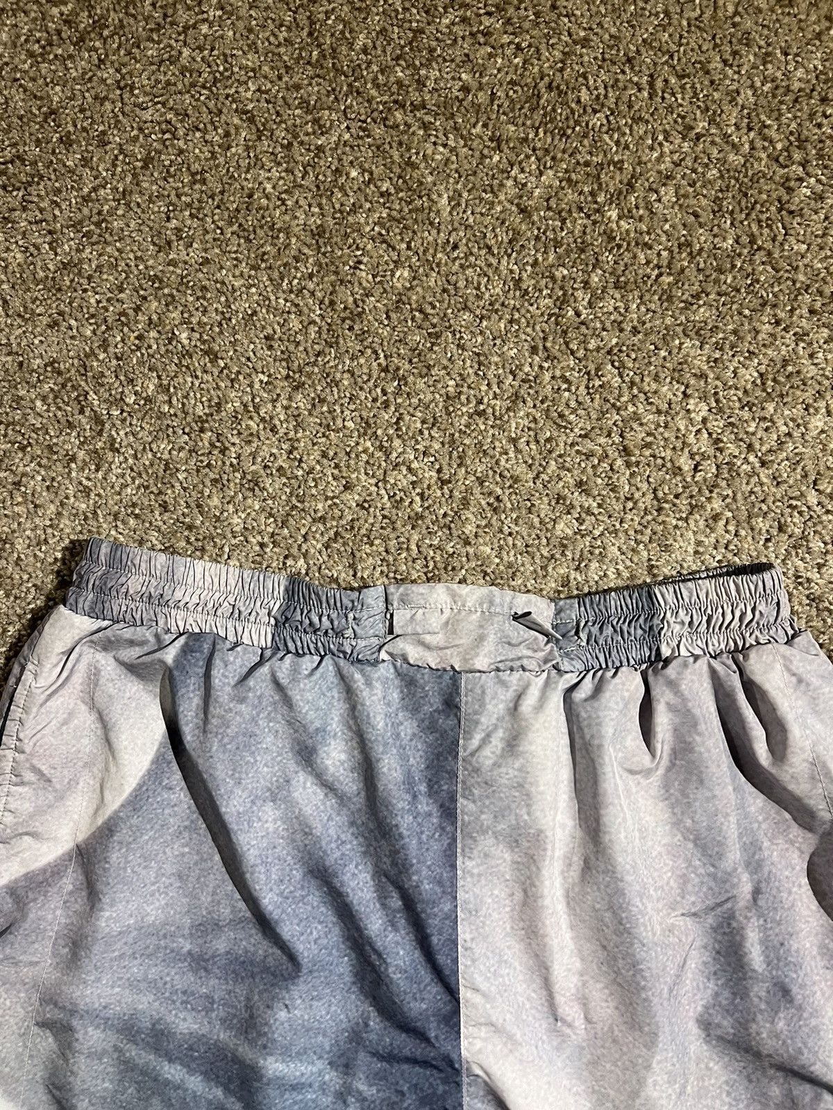 IISE IISE Graphic Shorts Size Medium Size US 30 / EU 46 - 3 Thumbnail