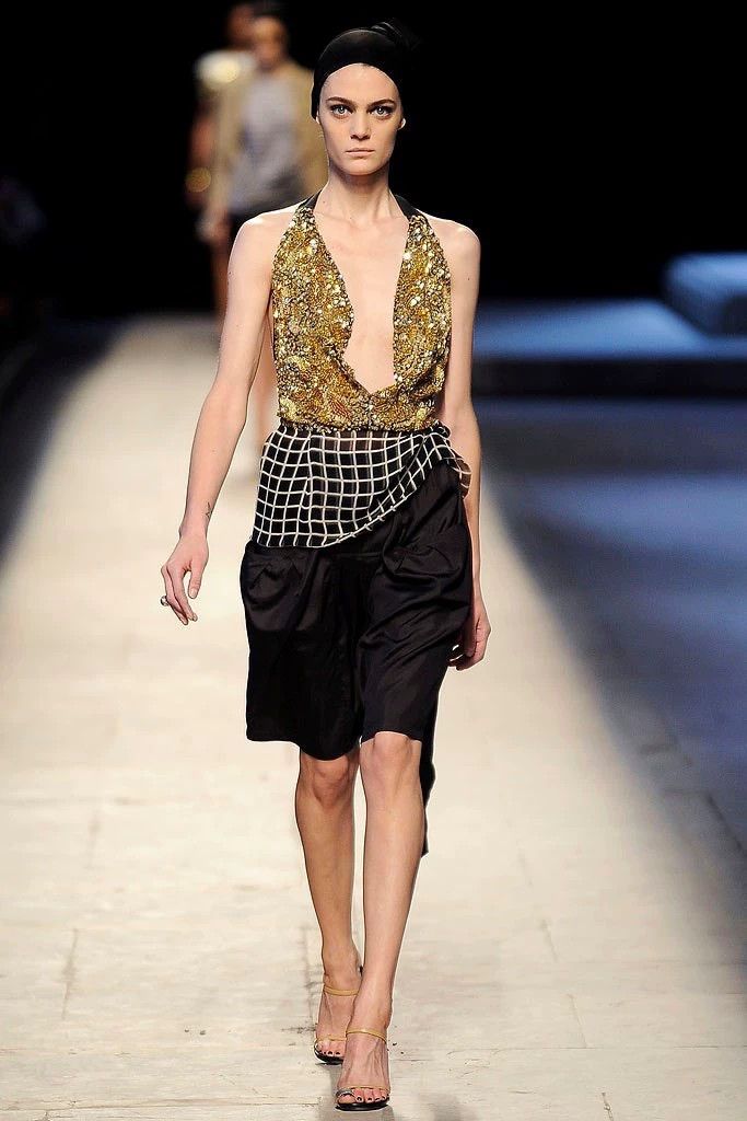 Dries Van Noten dries van noten shows heavily beaded silk dresses -DMC Size US S / EU 44-46 / 1 - 1 Thumbnail