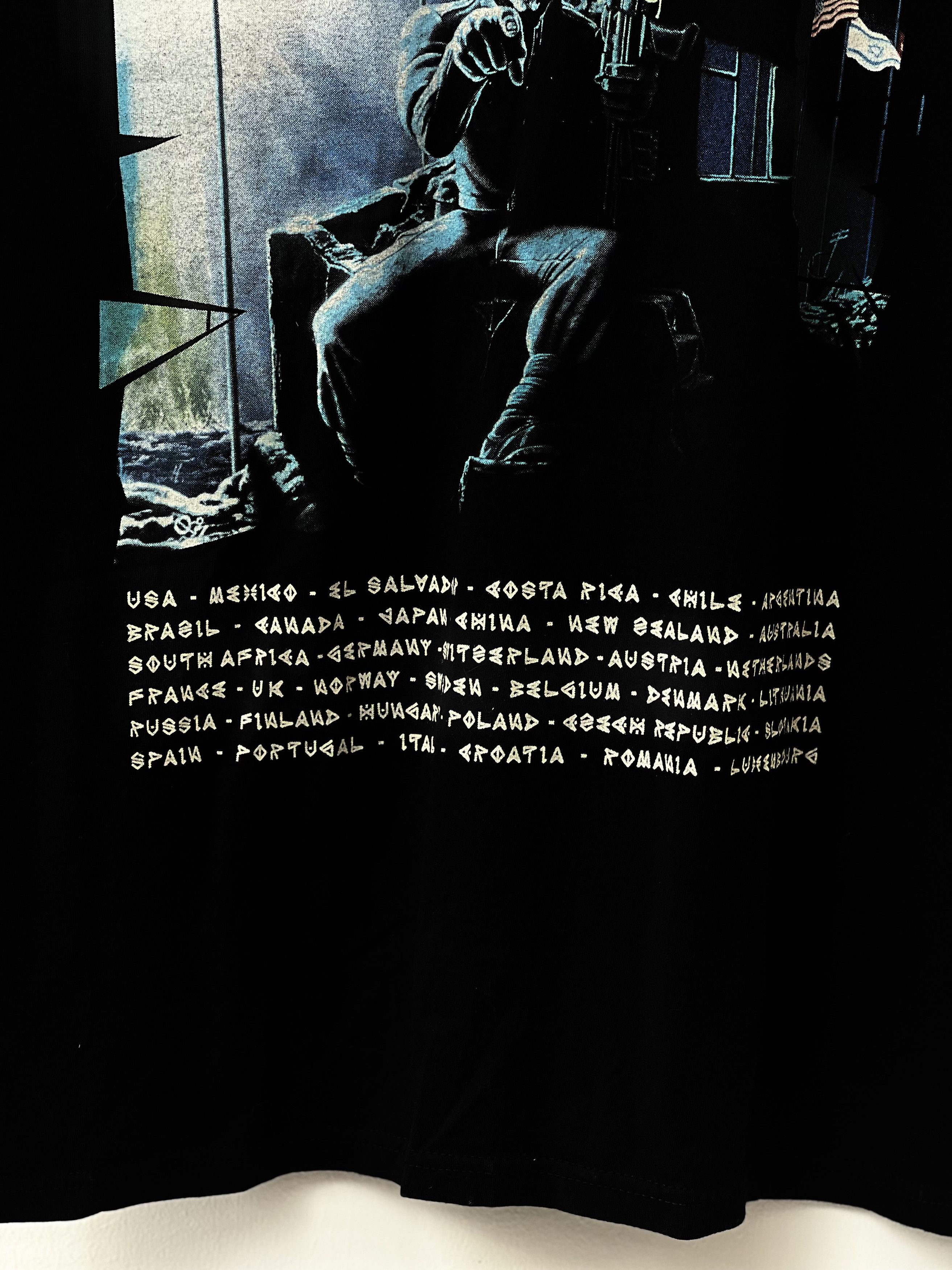 Band Tees × Fruit Of The Loom × Iron Maiden Fruit of The Loom x Iron Maiden vintage t-shirt Tour 2010 Size US XXL / EU 58 / 5 - 7 Thumbnail