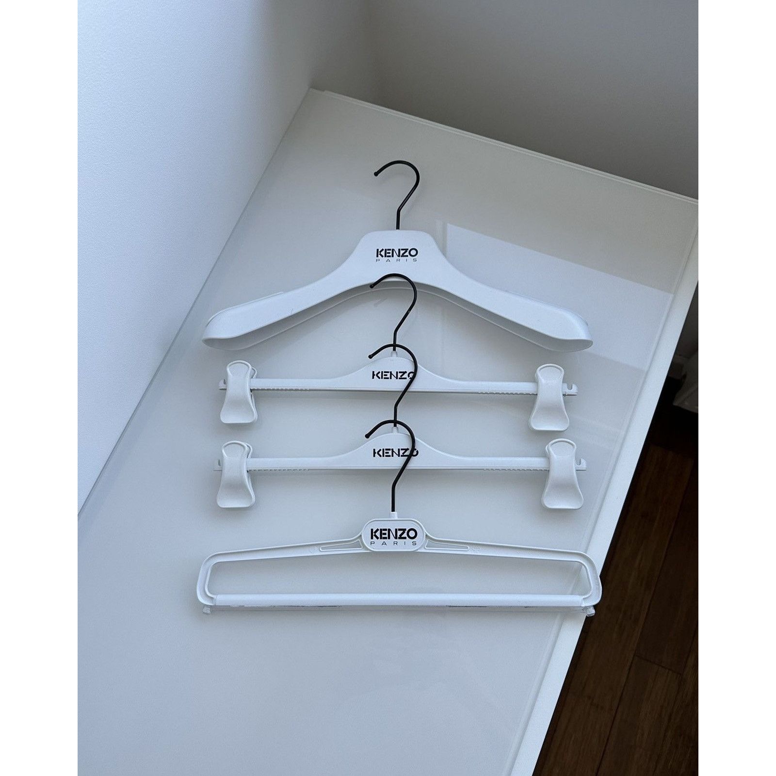 Kenzo Kenzo paris premium made in italy metal plastic white hanger Size ONE SIZE - 1 Thumbnail