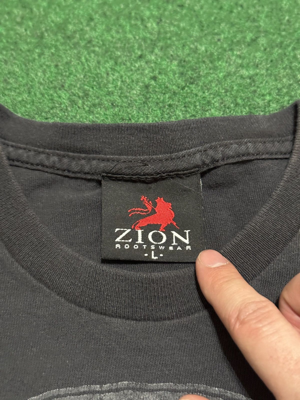 Zion Rootswear Johnny Cash Zion Music Y2K Faded Man In Black Large T Shirt Size US L / EU 52-54 / 3 - 3 Thumbnail