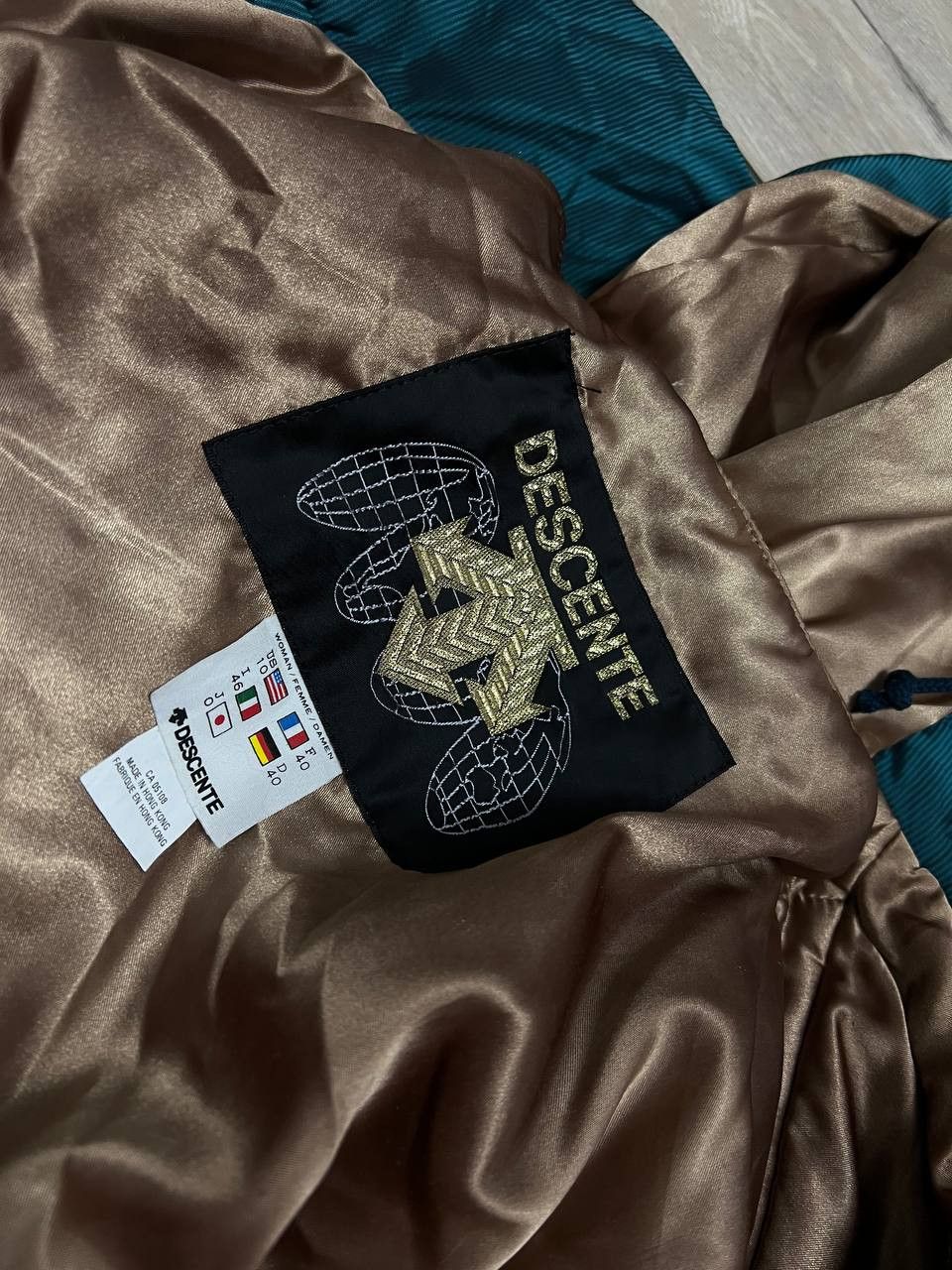 Descente Descente Vintage 2 Piece Ski Suit Jacket US 10 Pants US 8 Size L / US 10 / IT 46 - 17 Thumbnail