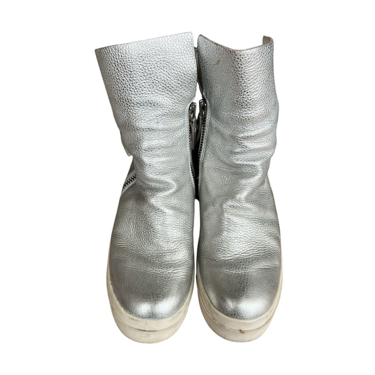 Cinzia Araia Cinzia Araia silver leather side zip hi top sneaker Size US 9.5 / EU 42-43 - 2 Thumbnail