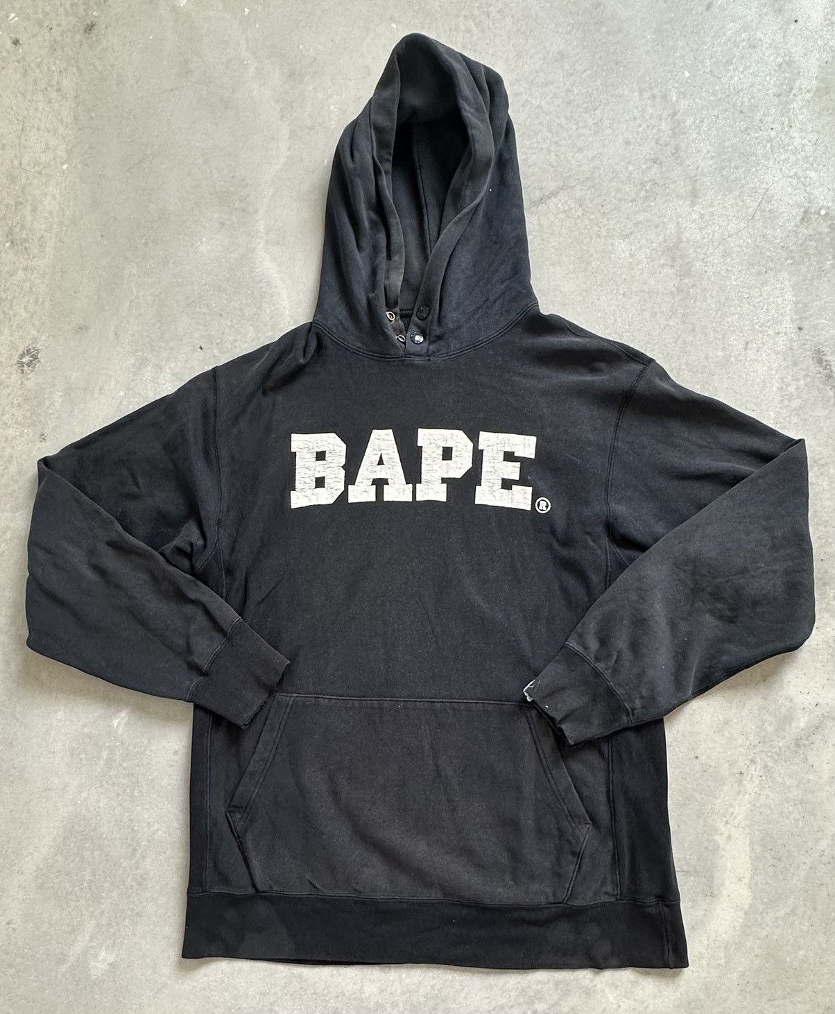 Bape VINTAGE WELL FADED BAPE SPELLOUT HOODIE Size US L / EU 52-54 / 3 - 1 Thumbnail