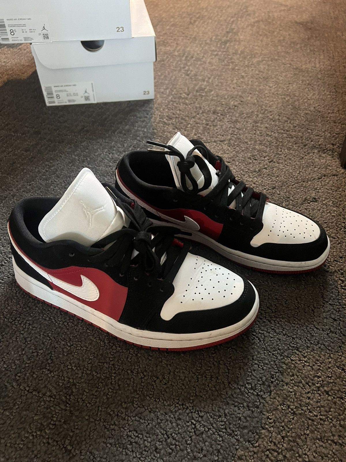 Jordan Brand × Nike AIR JORDAN 1 LOW BLACK WHITE GYM RED Size US 8 / IT 38 - 4 Thumbnail