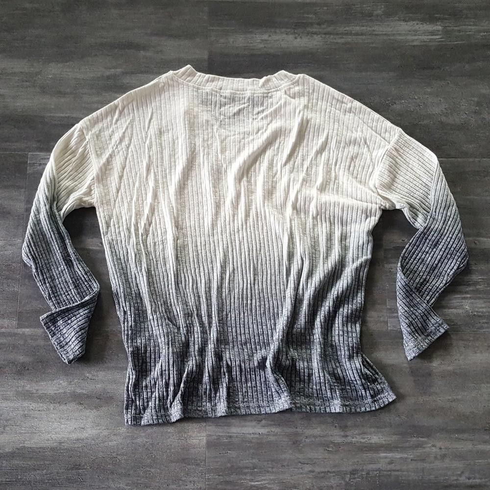 Designer White Ombre Ribbed Long Sleeve Size M / US 6-8 / IT 42-44 - 4 Thumbnail