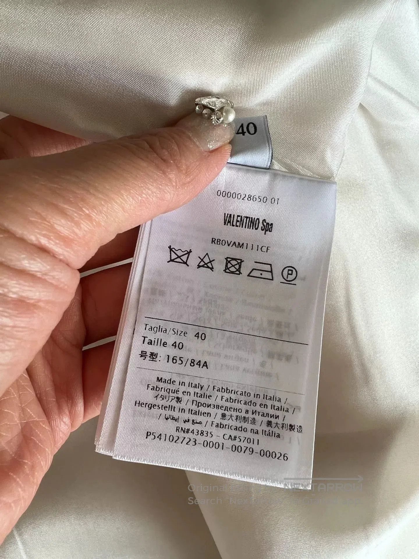 Valentino Valentino Beige Short. Size US M / EU 48-50 / 2 - 5 Thumbnail