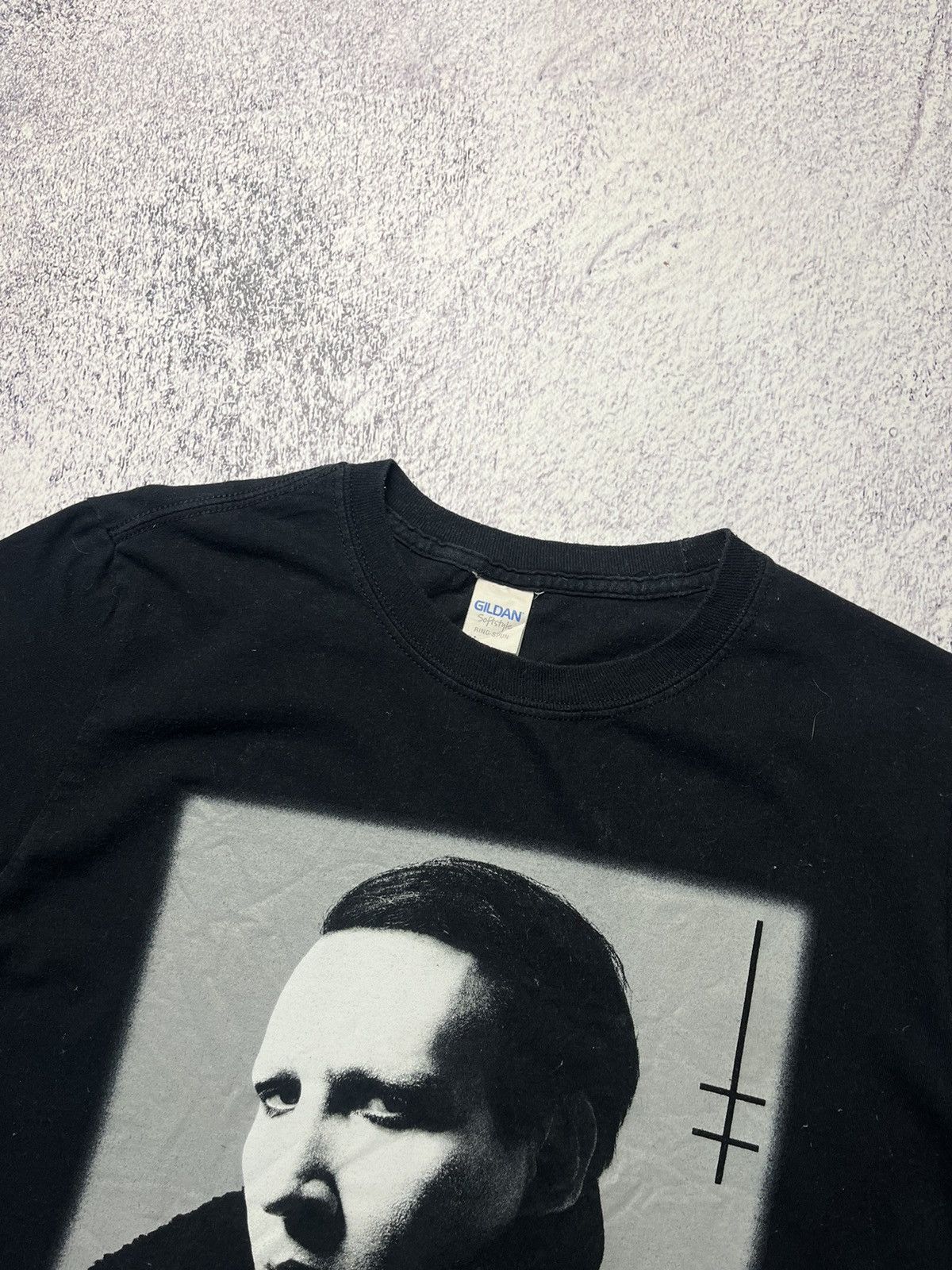 Band Tees Marilyn Manson Heaven Upside Down 2017 Tour T Shirt Size US M / EU 48-50 / 2 - 6 Thumbnail