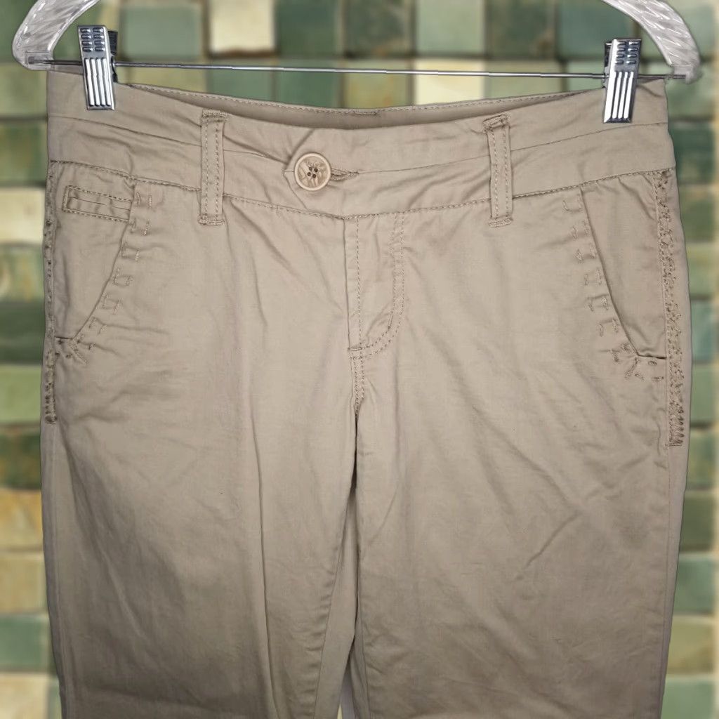 Vintage Buckle BKE Womens Pants Beige Khaki Serena Size 27 Womens Chino 30 in Waist 32 in Inseam Size 30" / US 8 / IT 44 - 1 Thumbnail