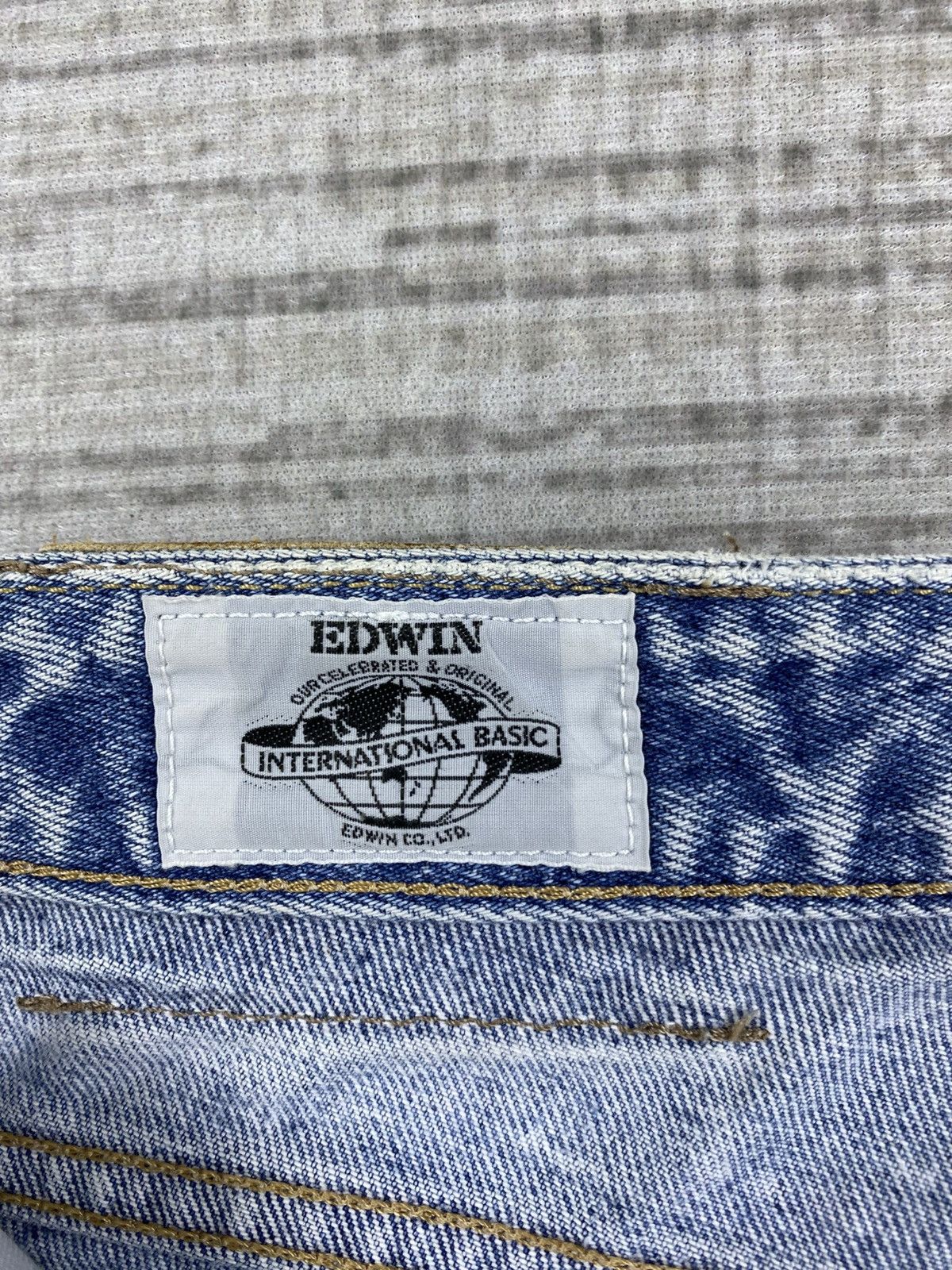 Edwin × Japanese Brand × Vintage Vintage 90s Edwin Japan Wash Blue Denim Jeans Size US 27 - 14 Thumbnail