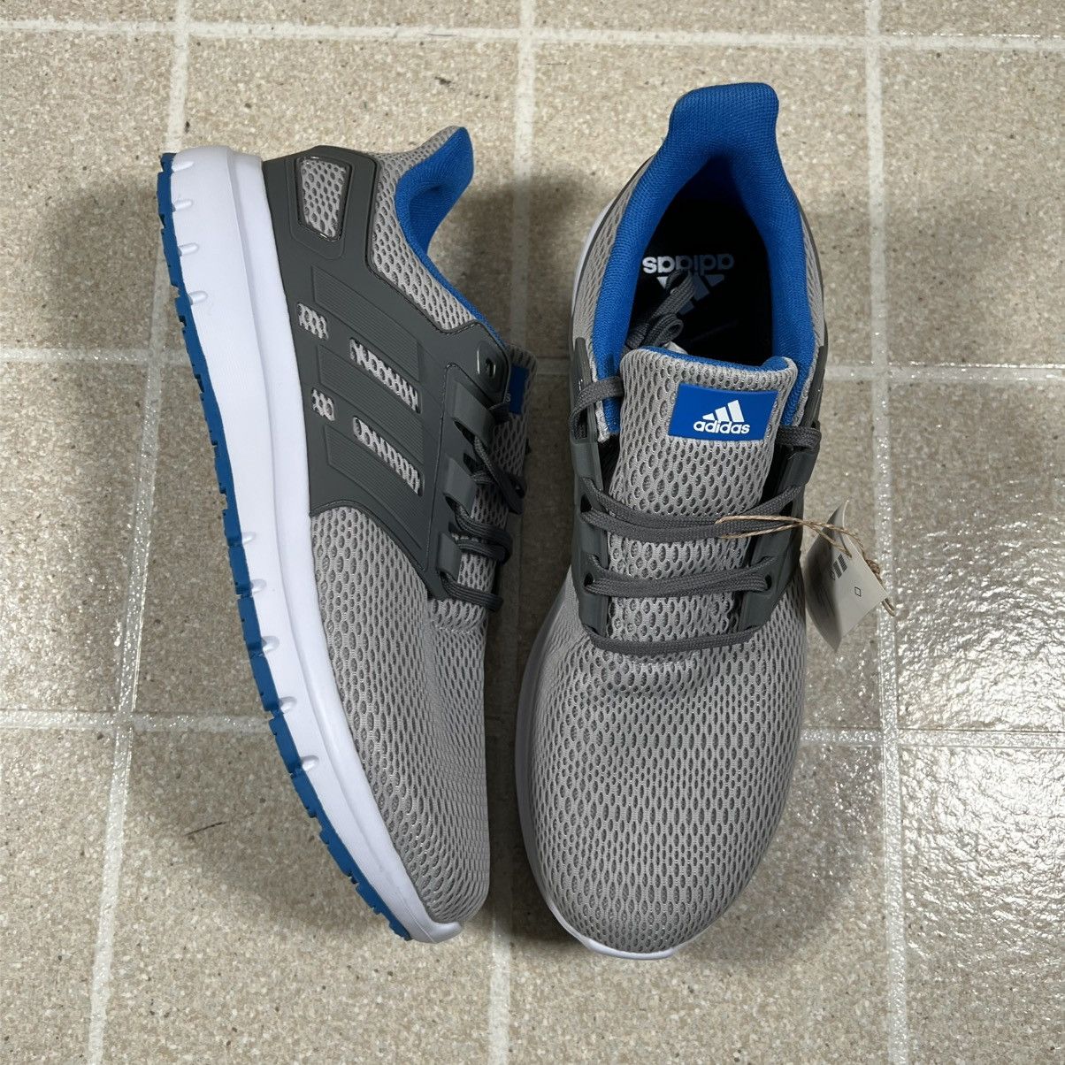 Adidas Authentic Adidas Ultimashow size 10 Gray Running Sneakers Size US 10 / EU 43 - 2 Thumbnail