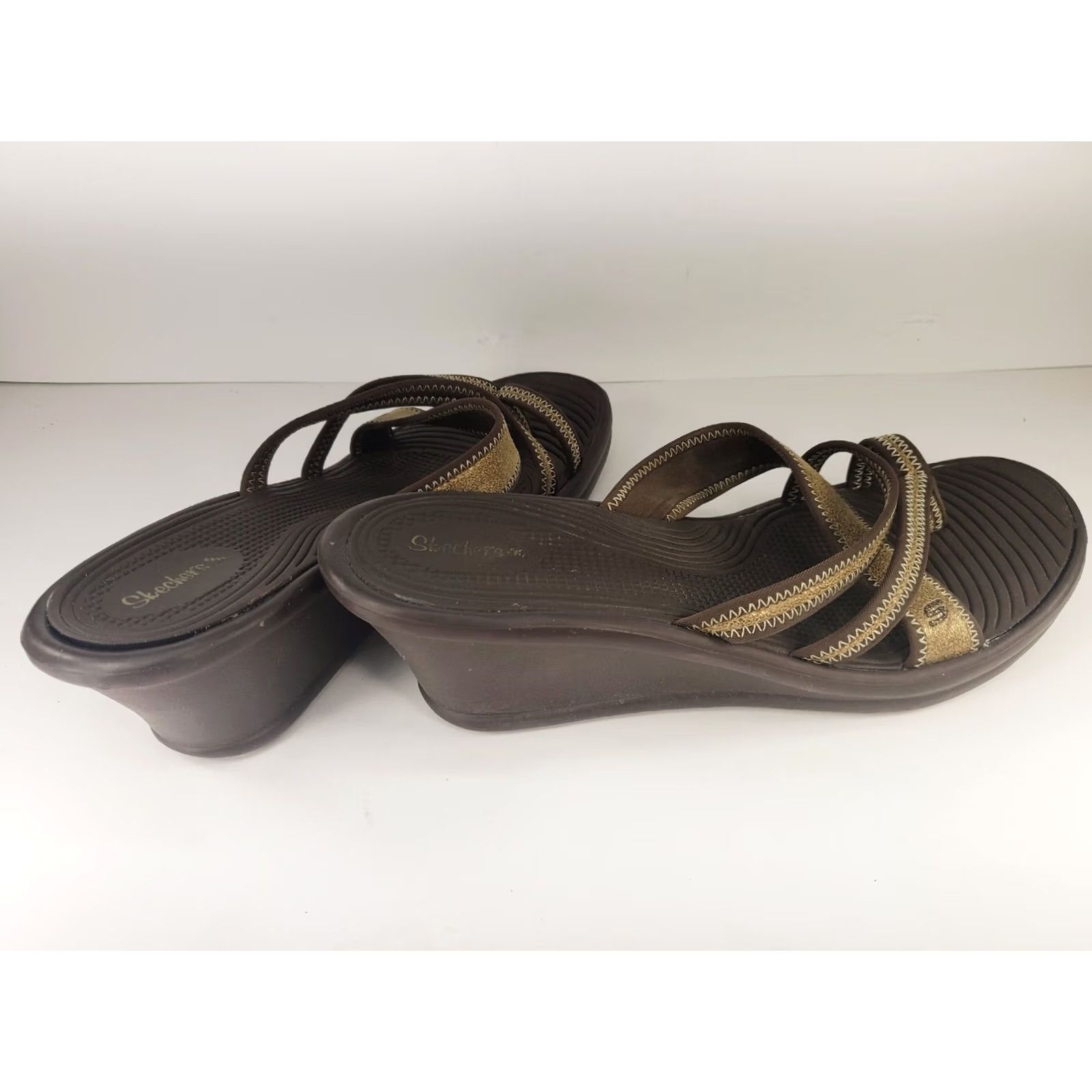SKECHERS Skechers Sandal Womens SZ 9 Gold & Brown Thong Comfort Slip On Slide Strappy EUC Size US 9 / IT 39 - 4 Thumbnail