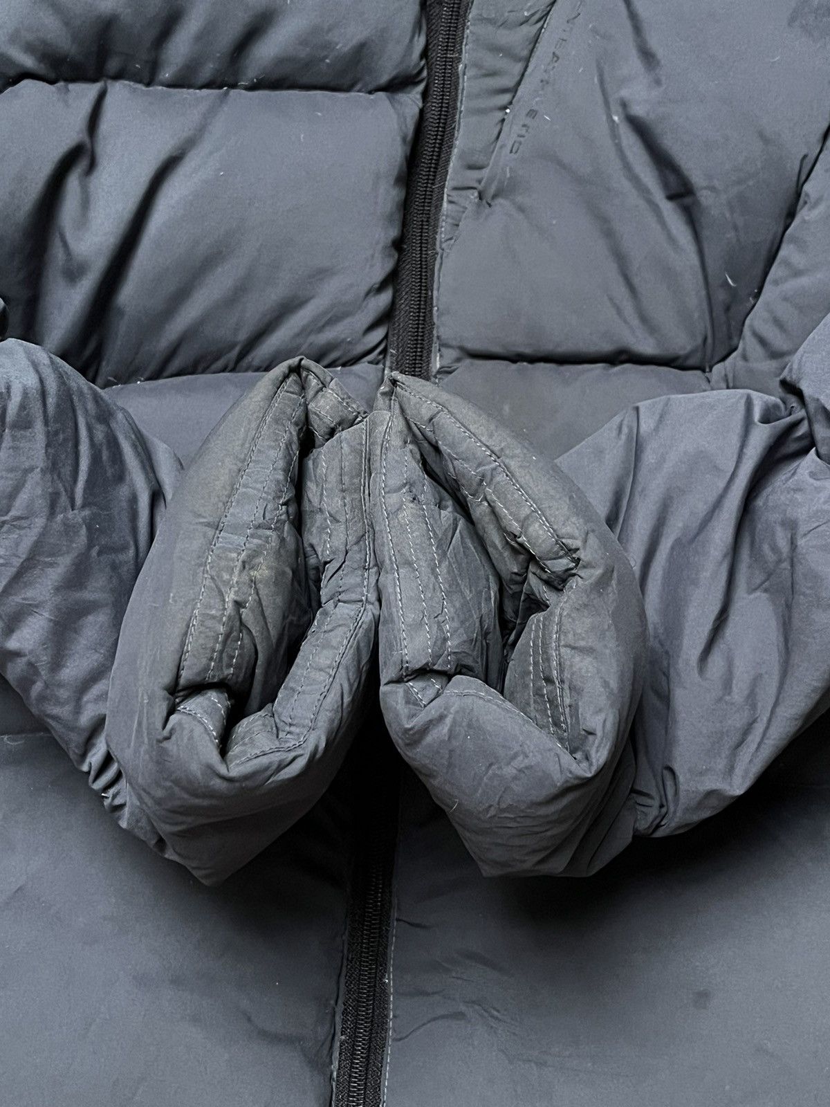 Descente Vintage Descente Down Puffer Ski Jacket Gorpcore Japanese Size US M / EU 48-50 / 2 - 9 Thumbnail