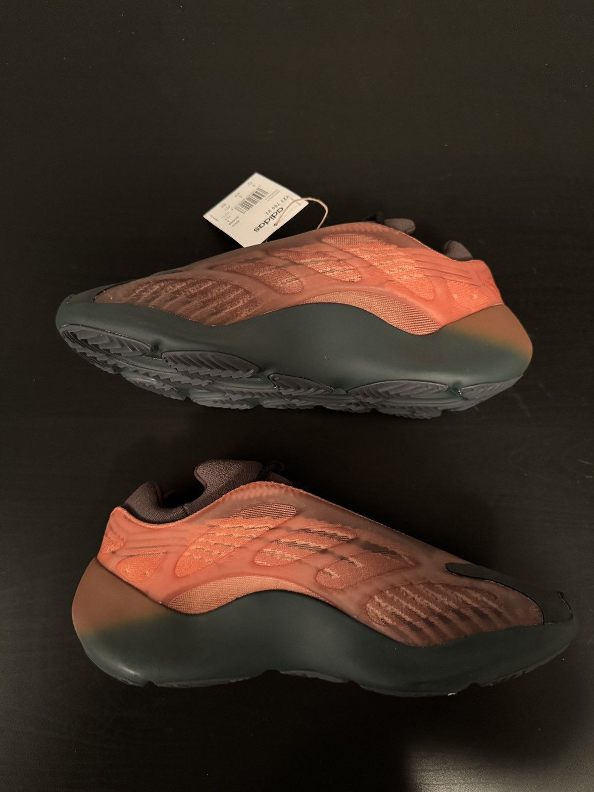 Adidas × Yeezy ADIDAS YEEZY 700 V3 COPPER FADE Size US 9.5 / EU 42-43 - 2 Thumbnail