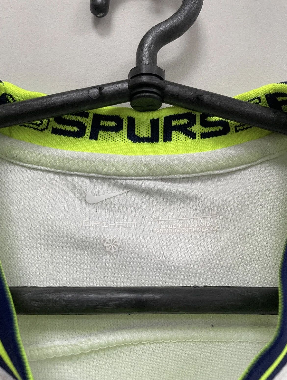 Nike Tottenham Hotspur 2022/2023 Home Football Shirt Kane #10 Size US M / EU 48-50 / 2 - 8 Thumbnail