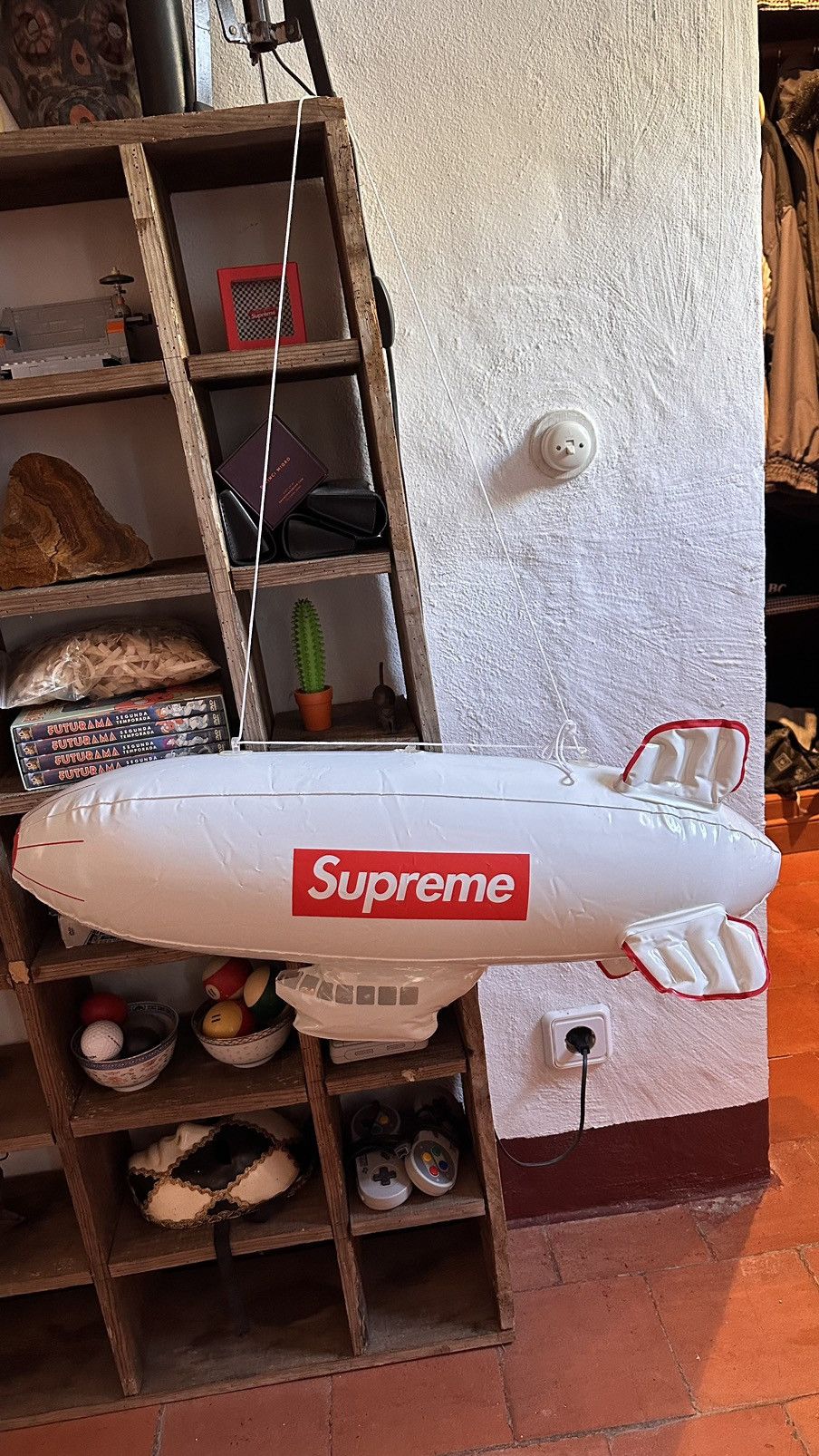 Supreme Supreme inflatable blimp | Grailed