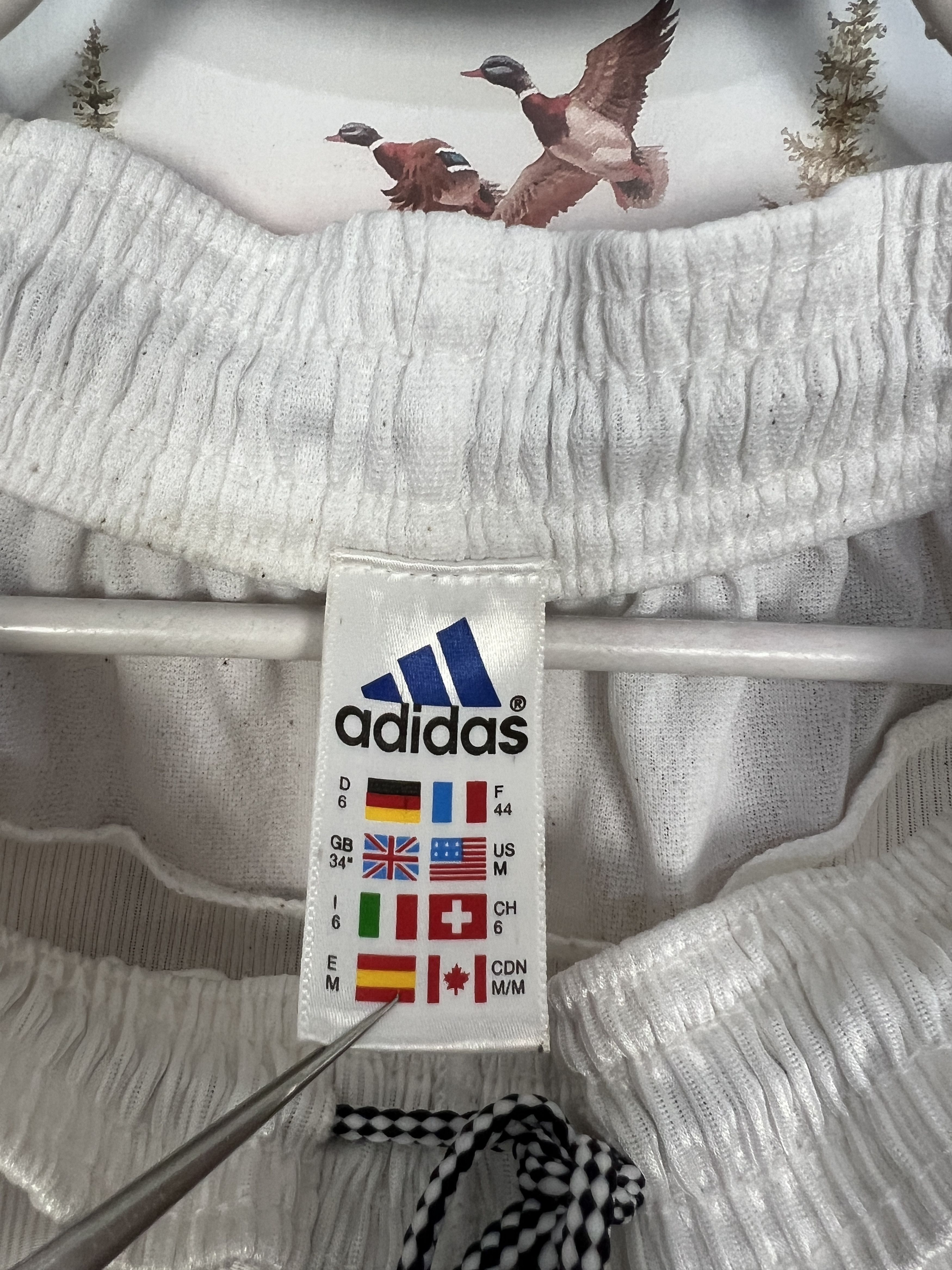 Adidas Vintage Adidas Bayern Munich Football White Shorts Soccer M Size US 32 / EU 48 - 9 Thumbnail