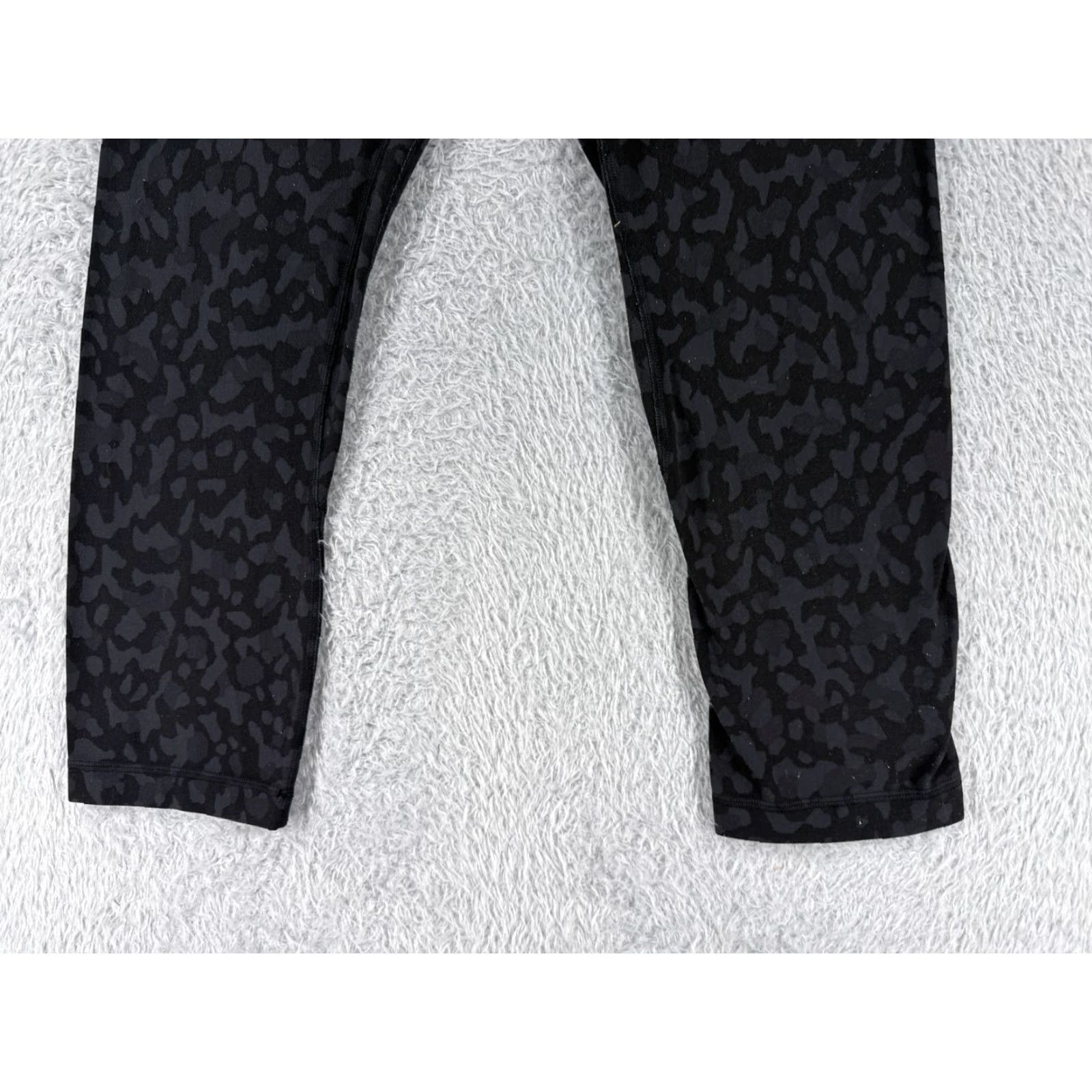Lululemon Lululemon Align Cropped Pants Women 8 Gray Black Camo 21" Inseam Yoga Cross-Training Athleisure — Ladies Regular Size Type Size 30" / US 8 / IT 44 - 2 Thumbnail