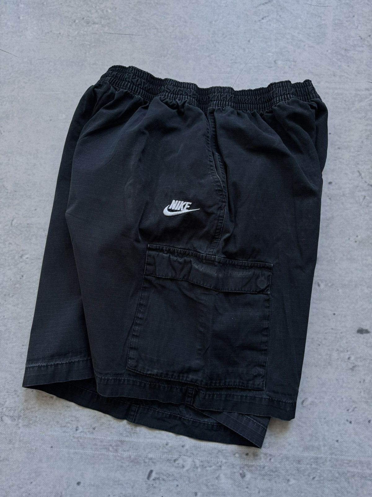 Nike Nike Woven cargo shorts utility Size US 34 / EU 50 - 2 Thumbnail