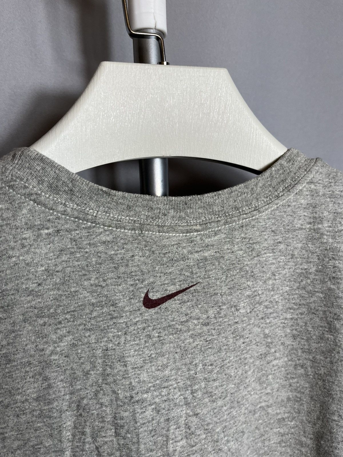 Nike Vintage nike 00s grey short sleeve cotton casual y2k mens Size US L / EU 52-54 / 3 - 6 Thumbnail